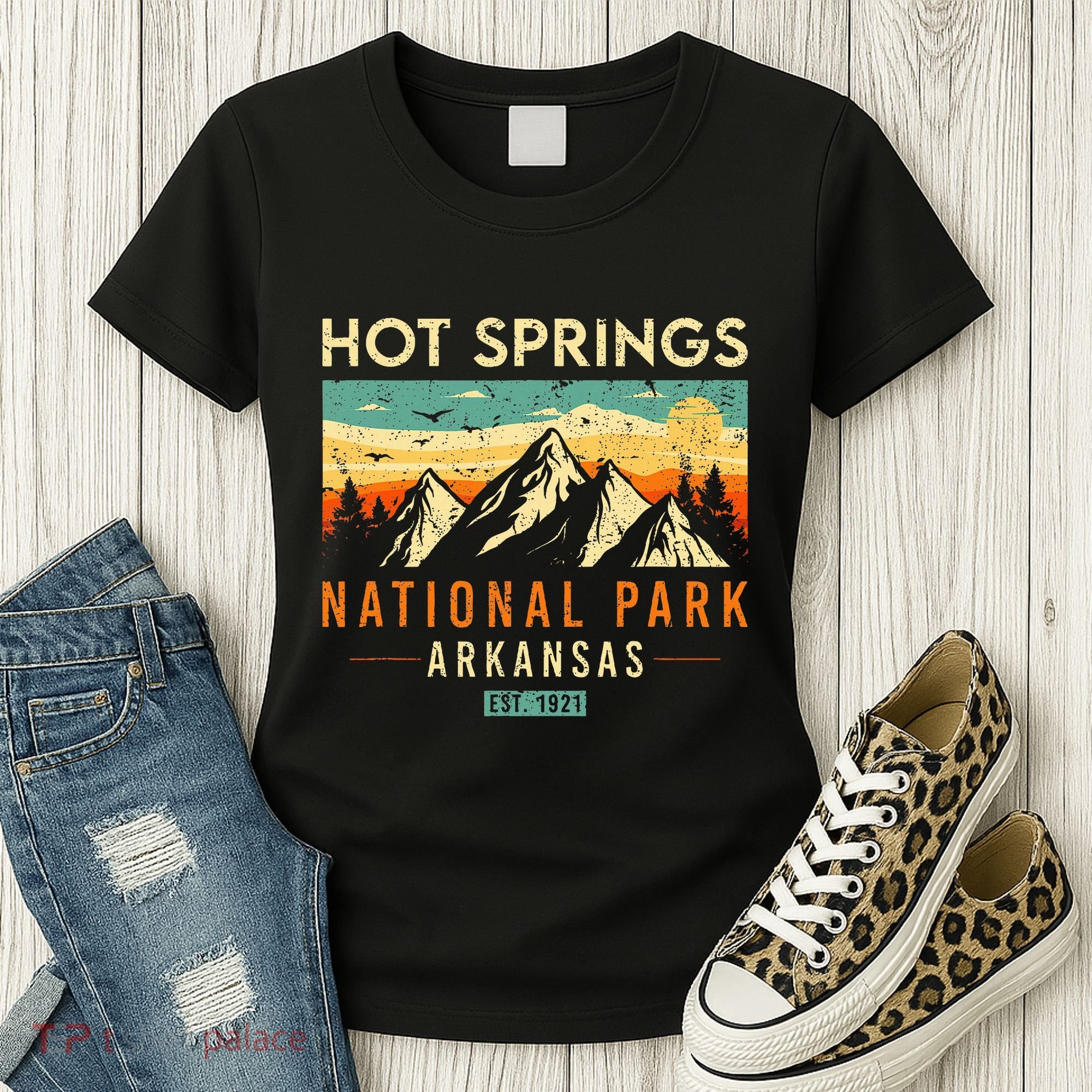 Hot Springs Est. 1921 Retro Arkansas National Park Women's T-Shirt