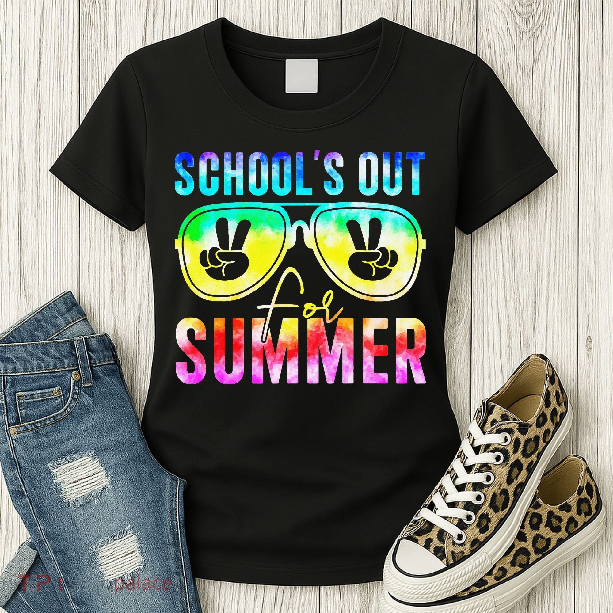 Hello Summer Happy The End Of School Year Teacher Student Women's T-Shirt