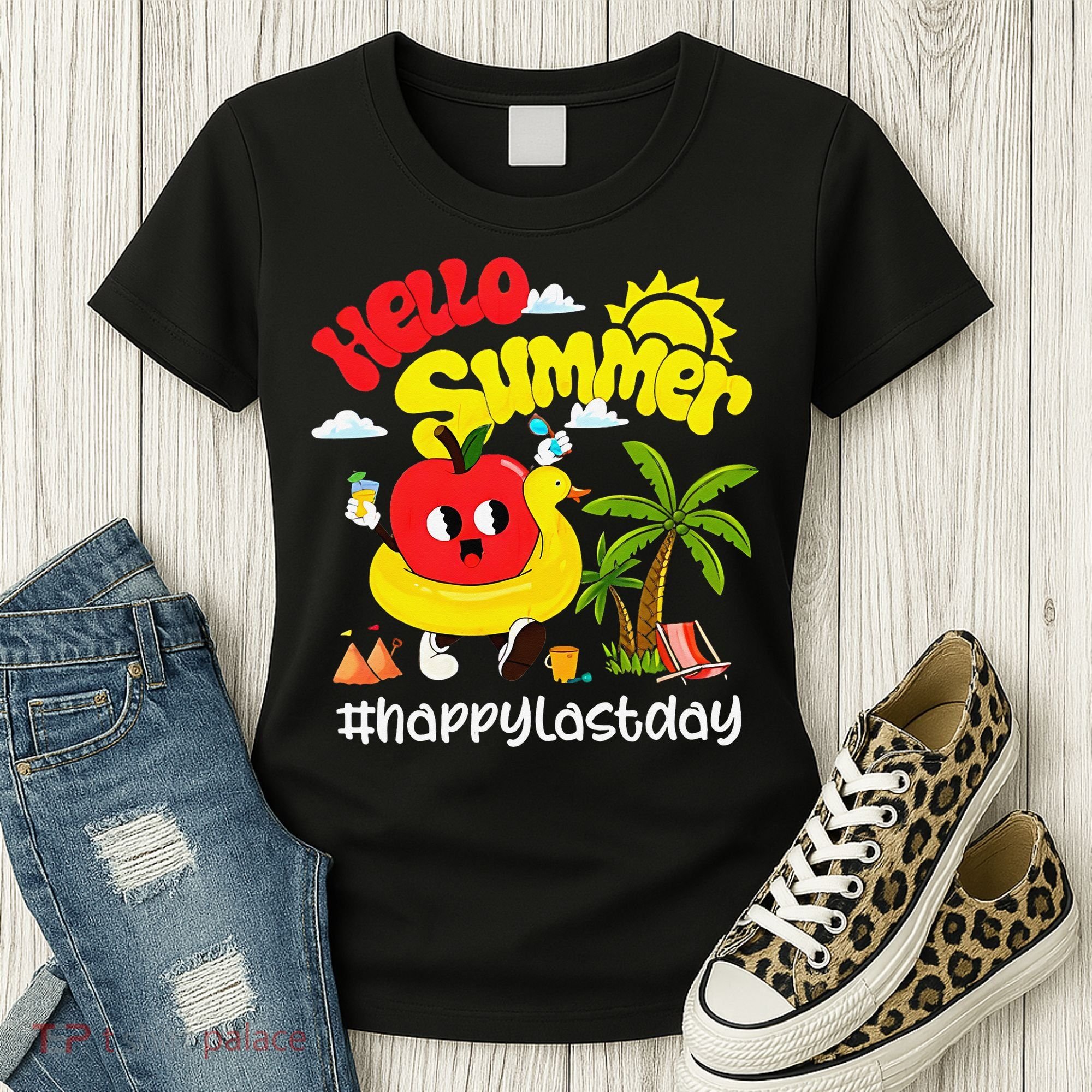 Hello Summer Happy Last Day Of School Teacher Student Women's T-Shirt