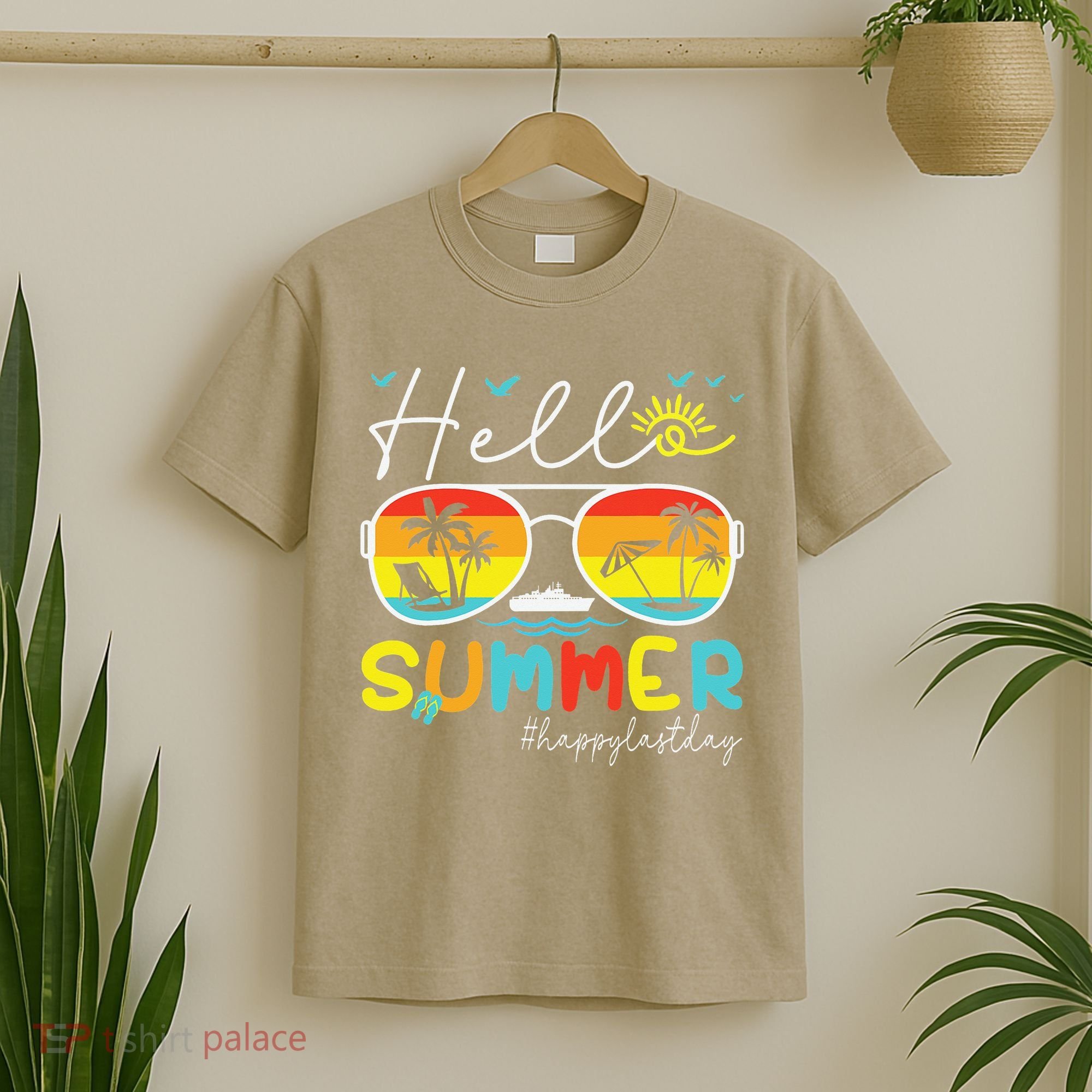 Hello Summer Happy Last Day Of School Teacher Student T-Shirt