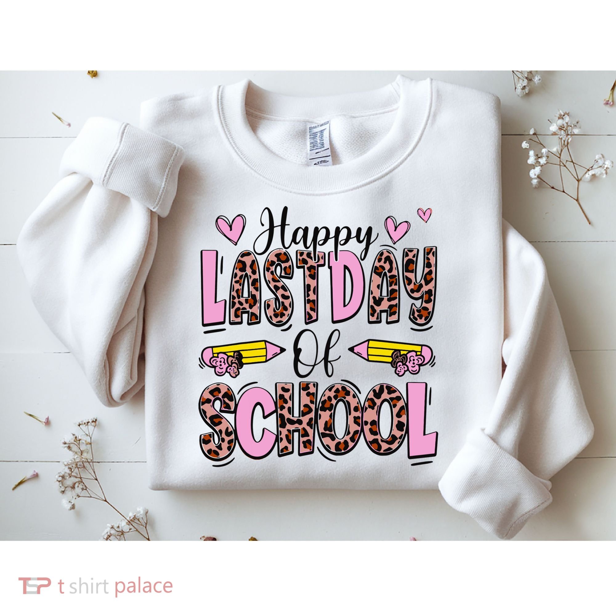 Hello Summer Happy Last Day Of School Leopard Sweatshirt