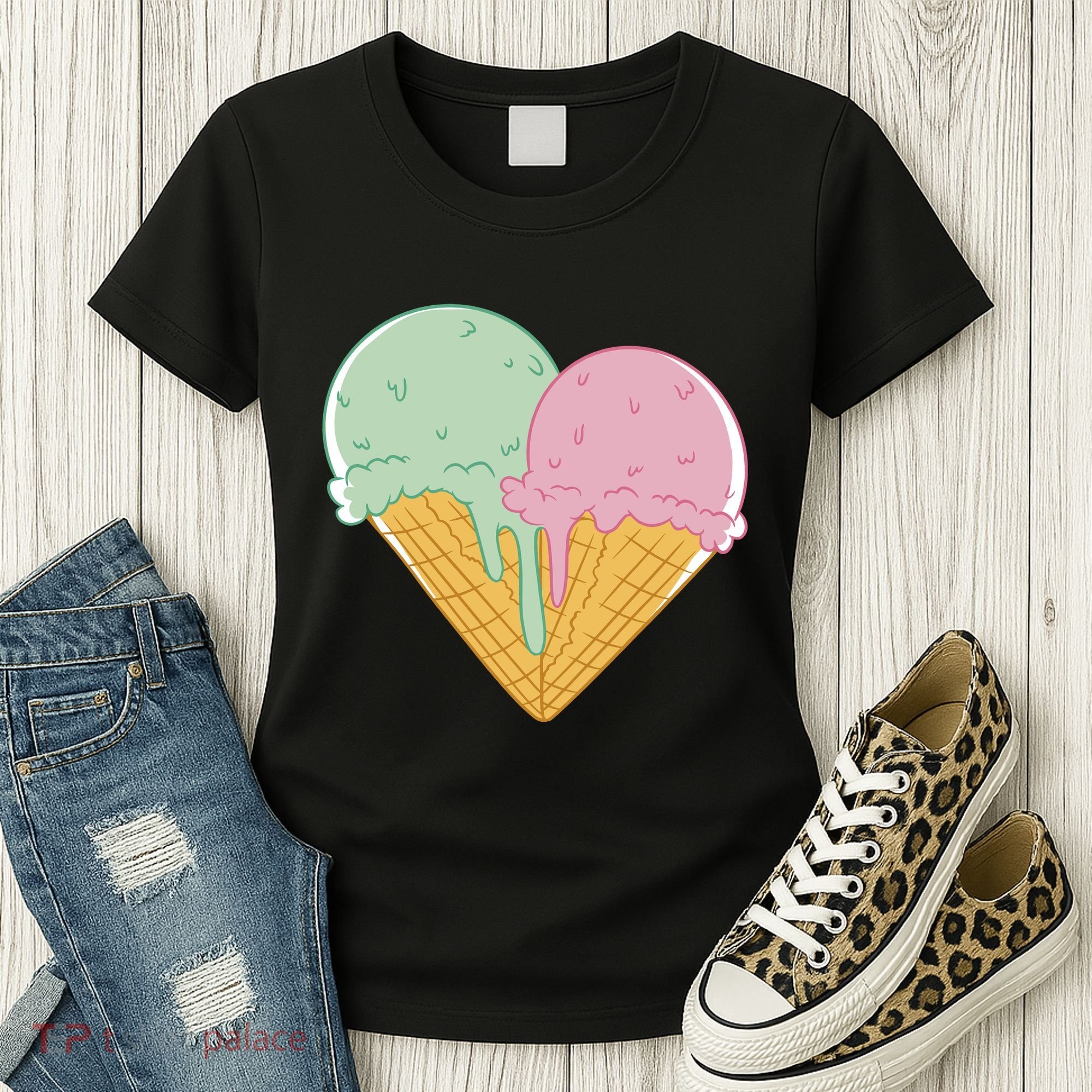 Heart Shaped Ice Cream Cute Gift Women's T-Shirt
