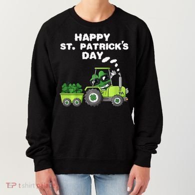 Happy St Patricks Day Shamrock Tractor Clover Women's Sweatshirt