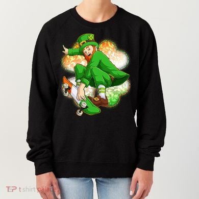 Happy St Patricks Day Skateboarding Leprechaun Women's Sweatshirt