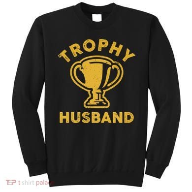 Husband Trophy Cup Vintage Retro Design Father's Day Gift Sweatshirt