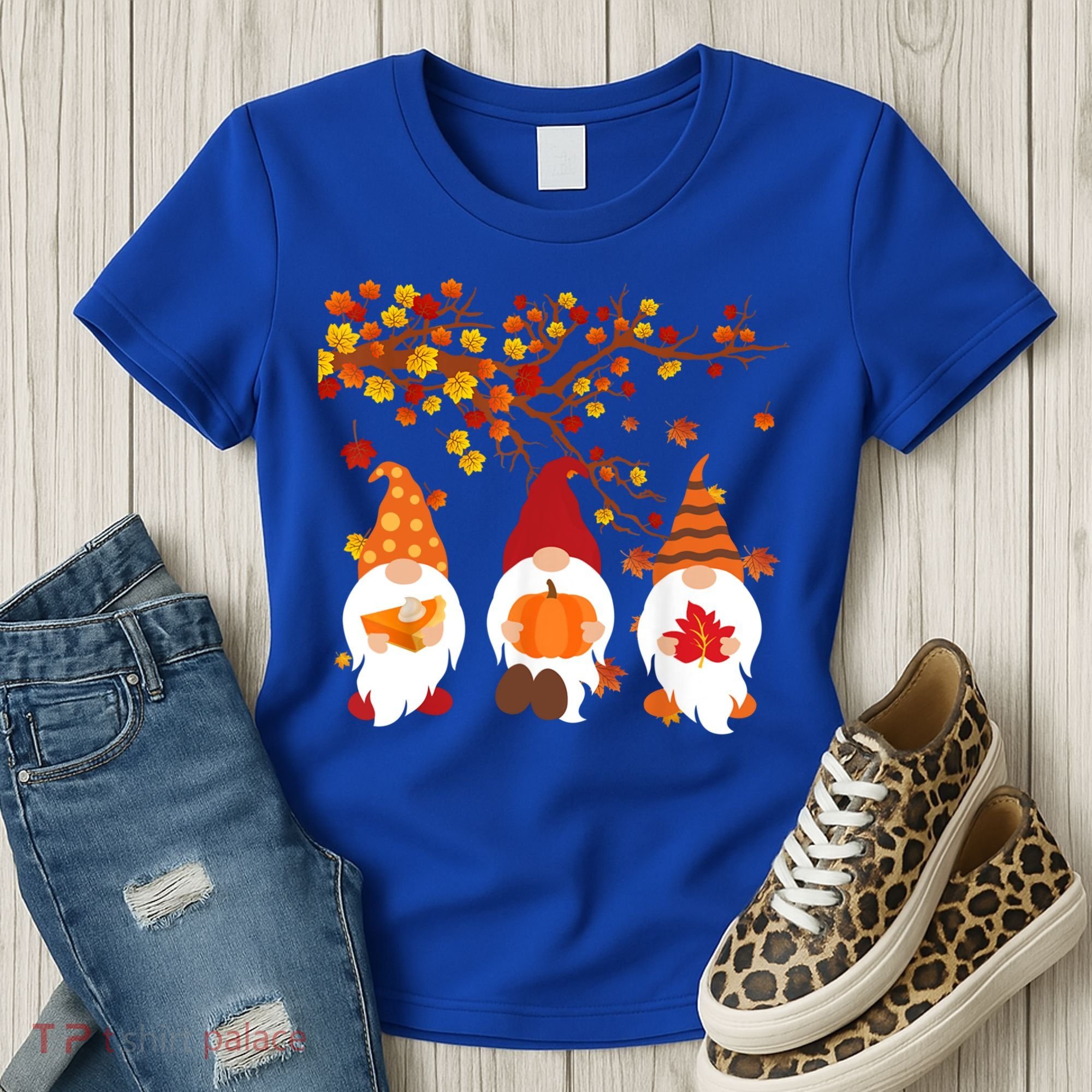 Halloween Three Gnomes Hat Leopard Pumpkin Fall Leaves Cool Gift Women's T-Shirt