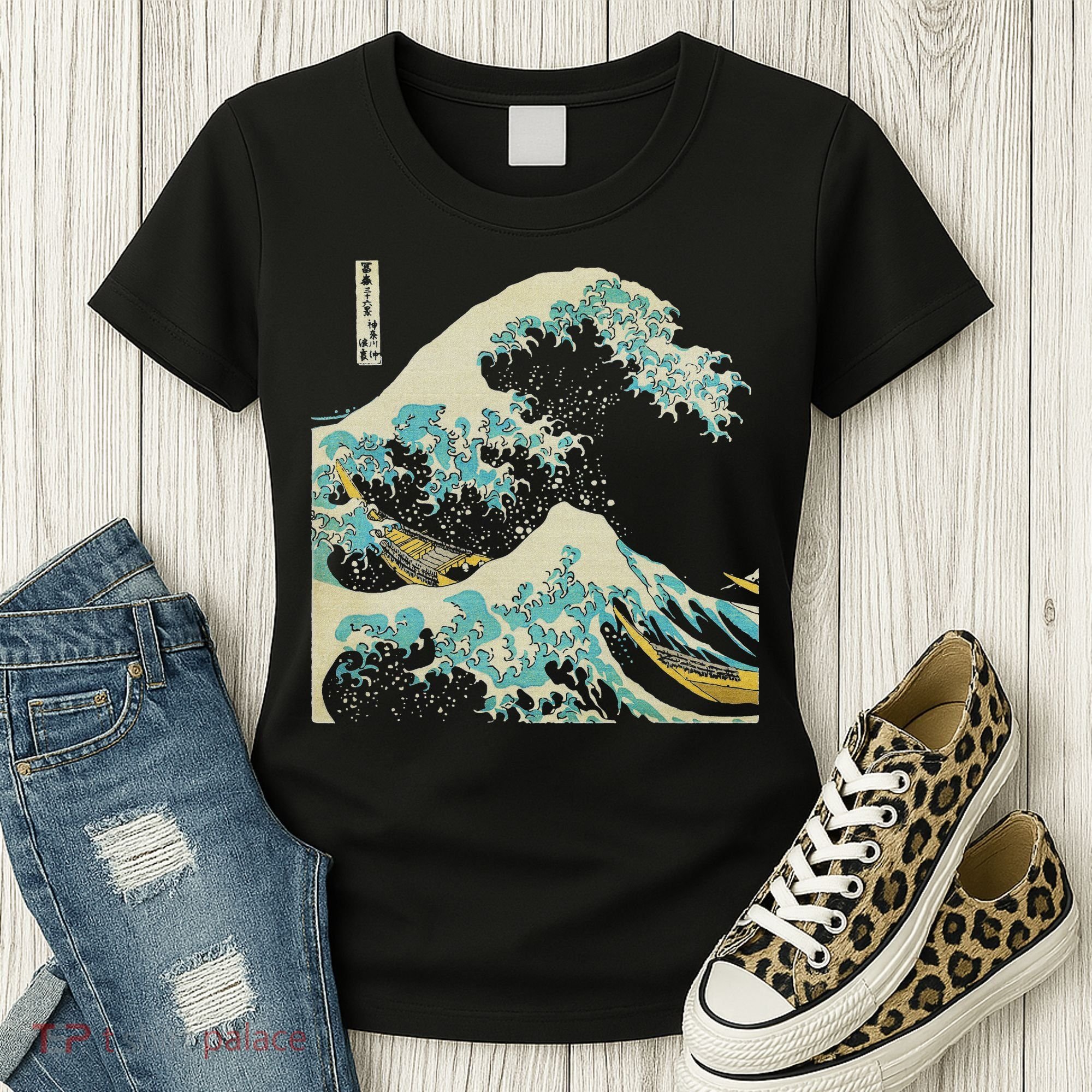 Hokusai The Great Wave Women's T-Shirt