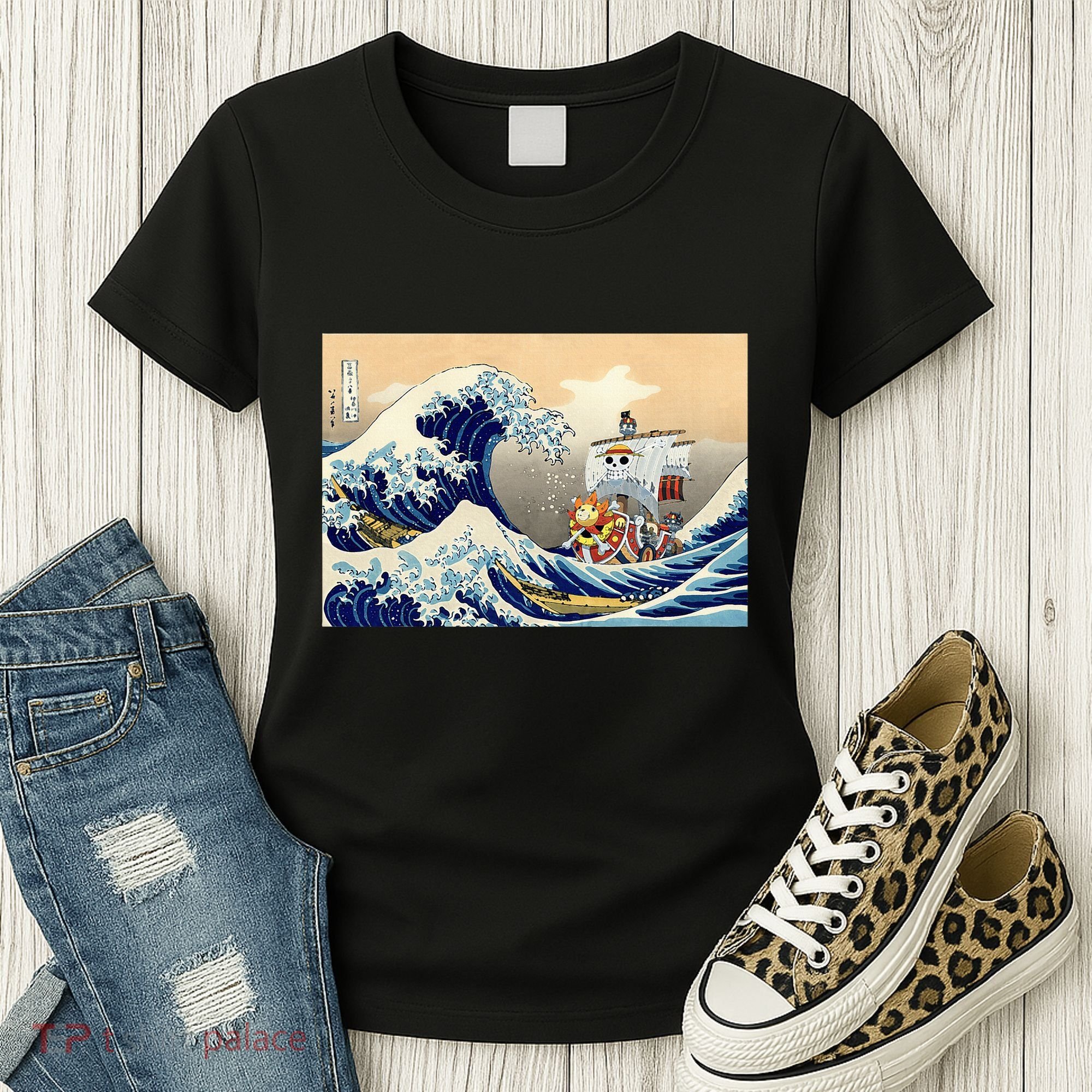 Hokusai The Great Wave Off Kanagawa Japanese Art Anime Women's T-Shirt