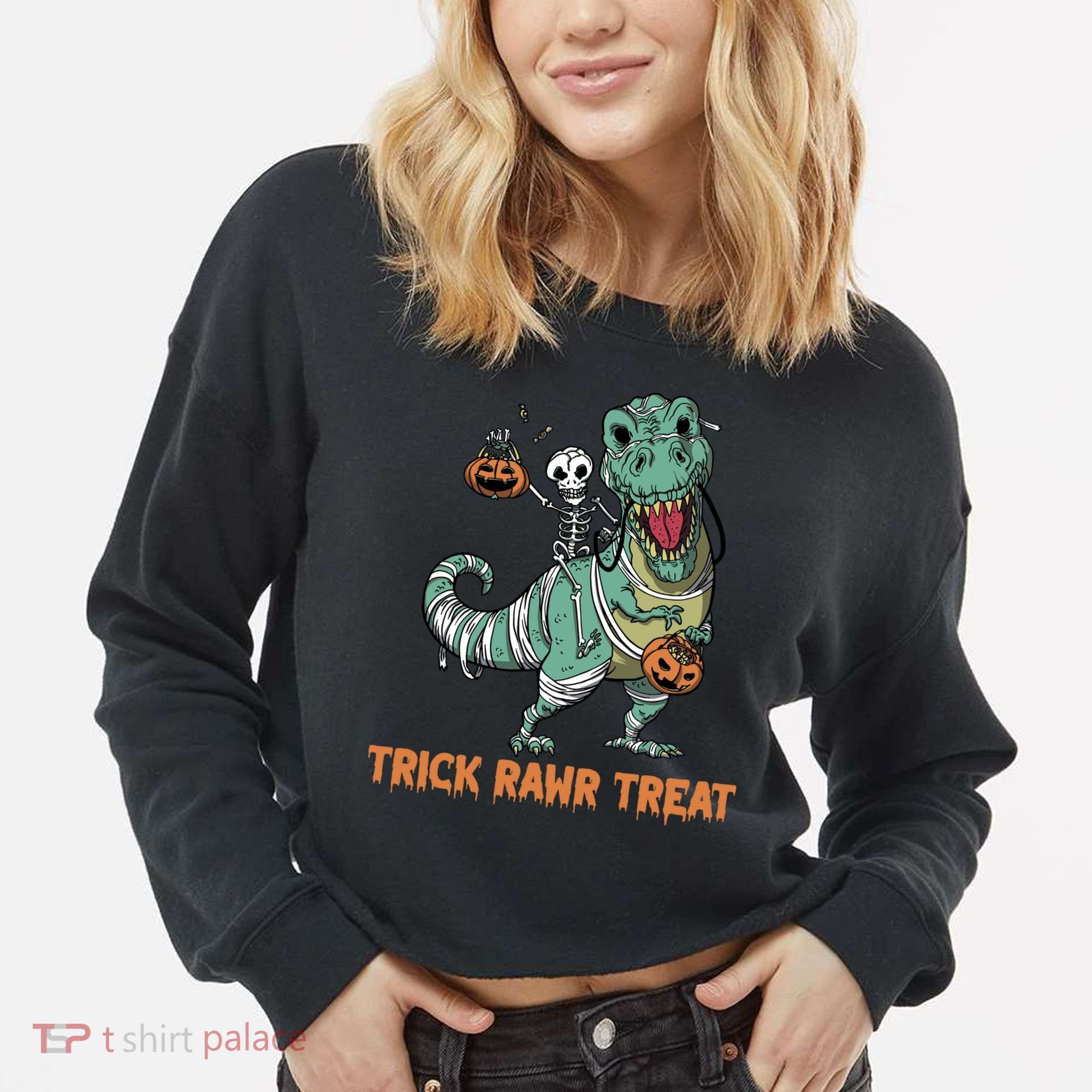 Halloween Trex Tgiftrex Trick Rawr Treat Funny Dinosaur Mummy Gift Cropped Pullover Crew