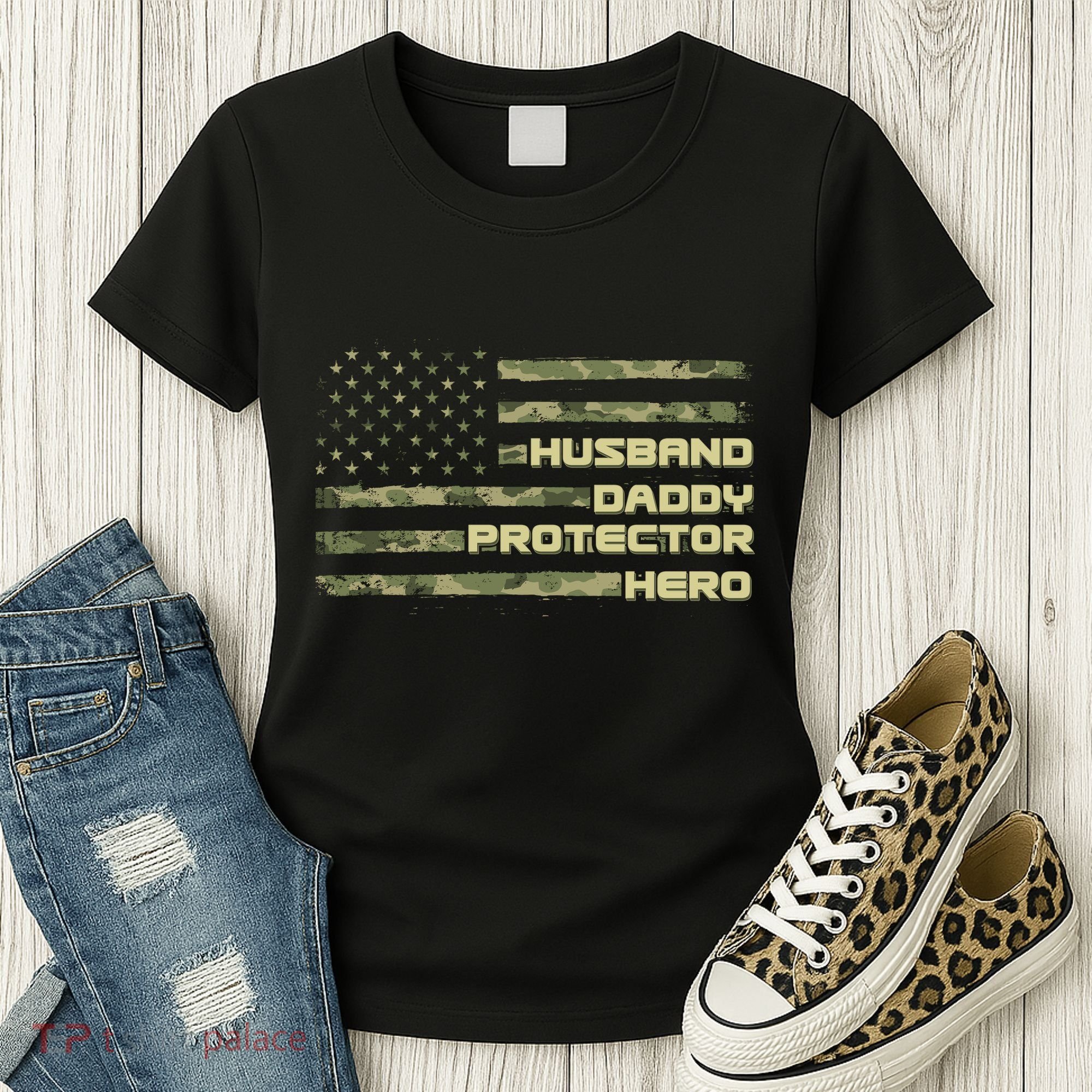 Husband Daddy Protection Hero US American Camo Flag Women's T-Shirt