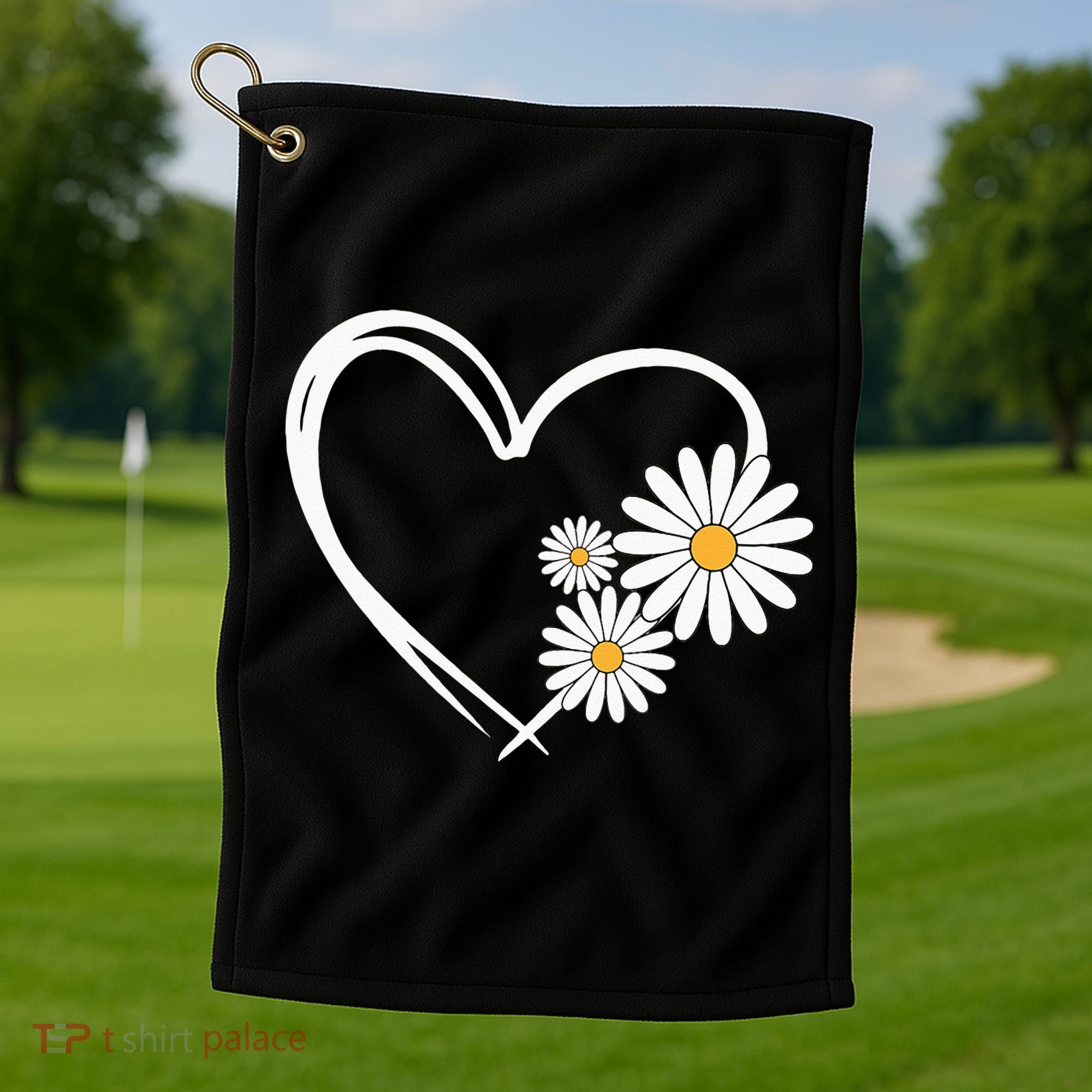 Heart With Daisy Flowers Daisies With Heart Outline Golf Towel