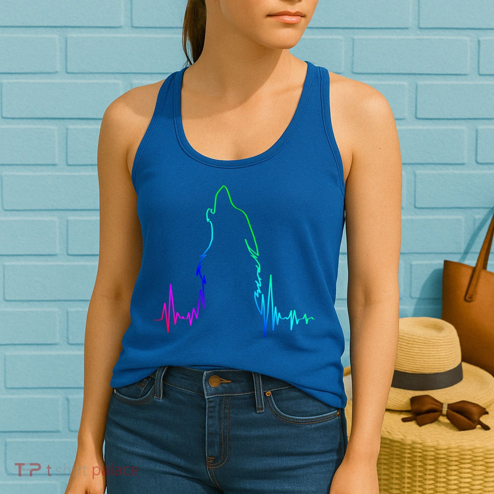 Howling Wolf Heartbeat Gift Spirit Animal Wolf Gift Women's Tank Top