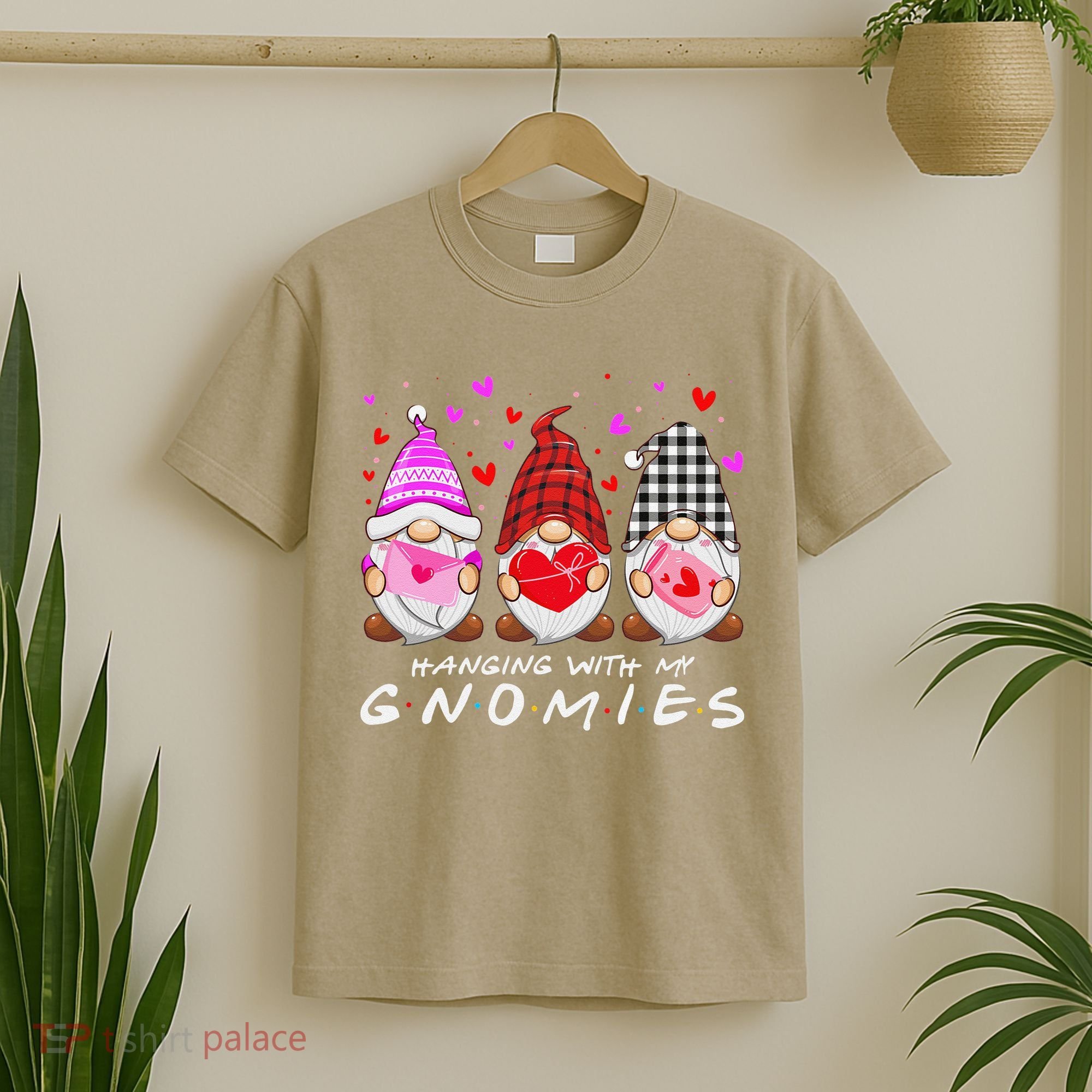 Hanging With My Gnomies Happy Valentines Day Cute Gnomes Love Cute T-Shirt