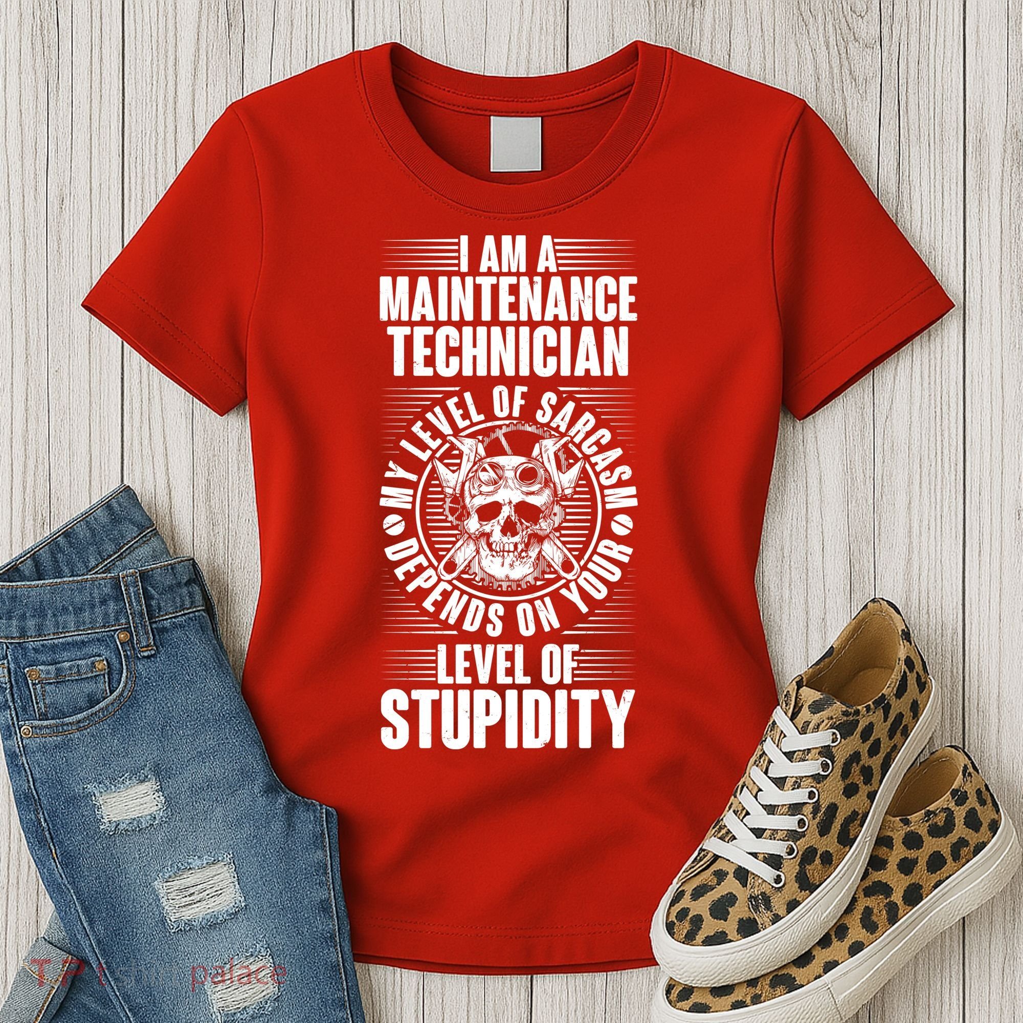 I Am A Maintenance Technician Level Of Stupidity Women's T-Shirt