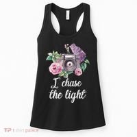 I Chase the Light Camera Women's Tank Top thumb 0