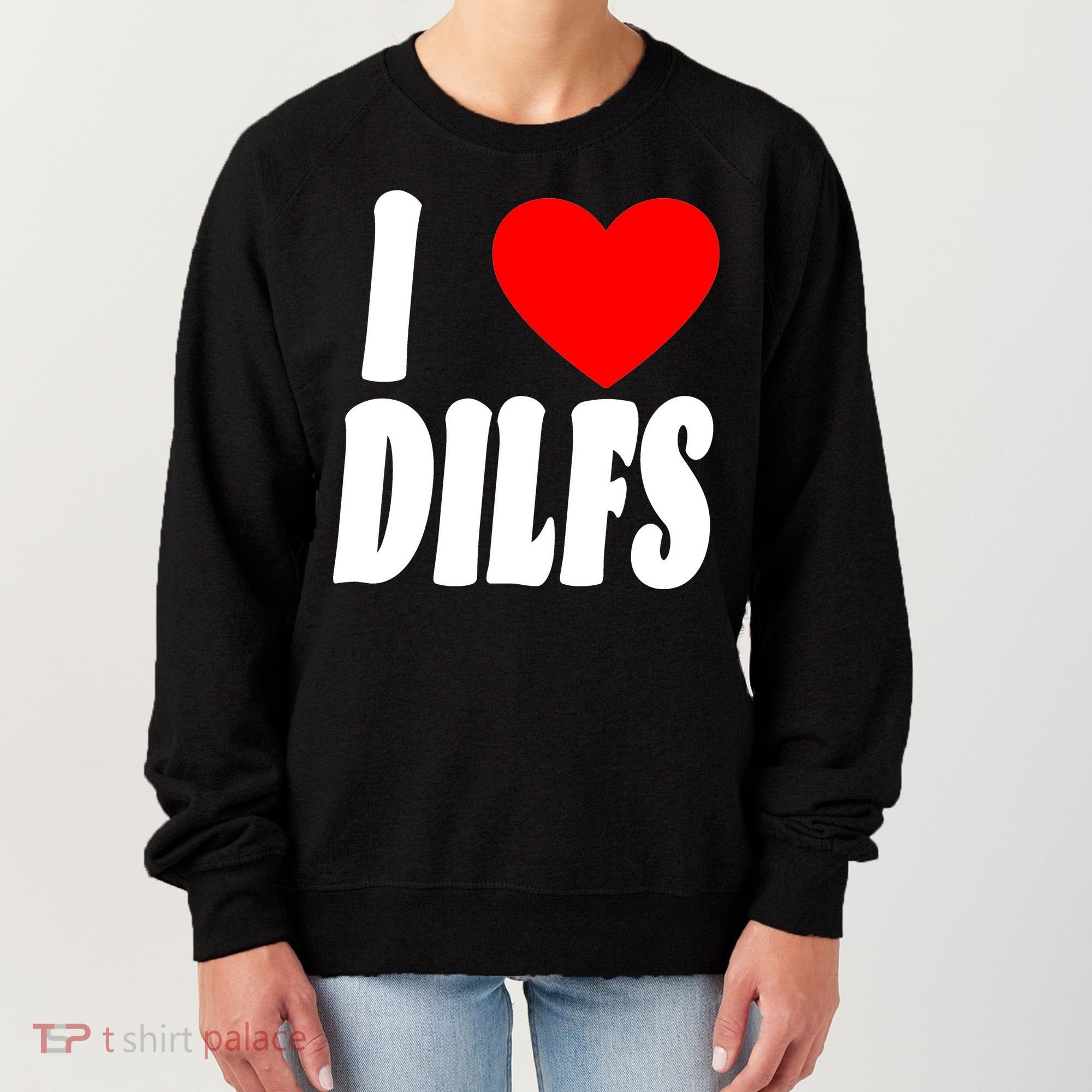 I Heart Dilfs Women's Sweatshirt