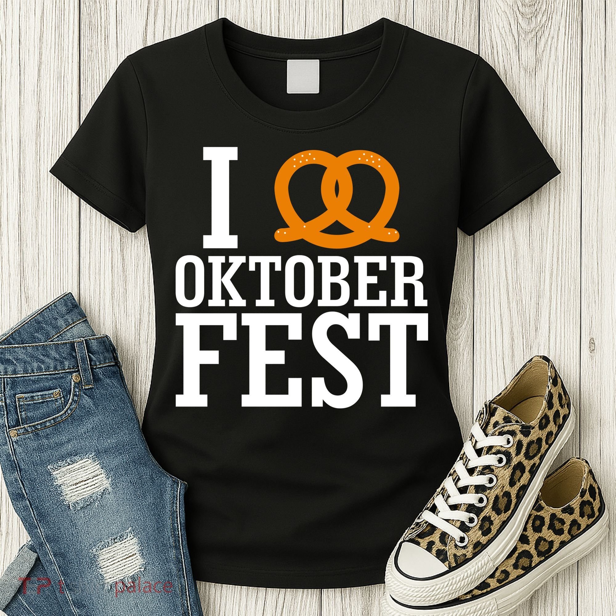 I Heart Oktoberfest Pretzel Women's T-Shirt