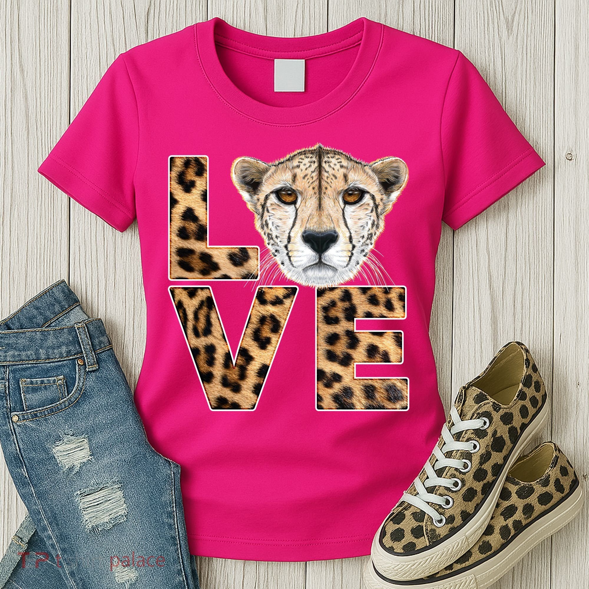 I Love Cheetahs Women's T-Shirt