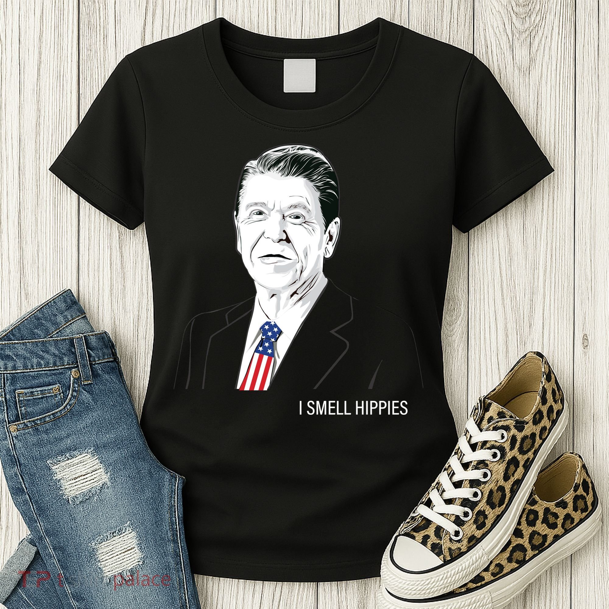 I Smell Hippies Ronald Reagan Women's T-Shirt