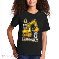 IM 6 And Digging It 6th Birthday Boy Construction Kids T-Shirt thumb 2