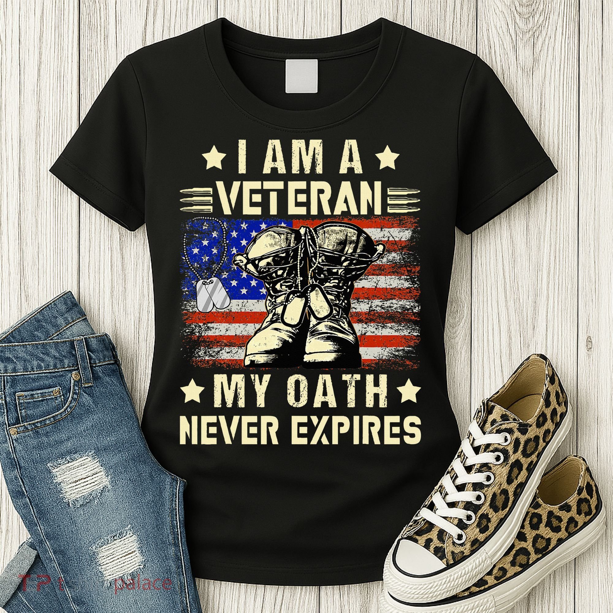I am A Veteran My Oath Never Expires Veteran Day USA Flag Women's T-Shirt