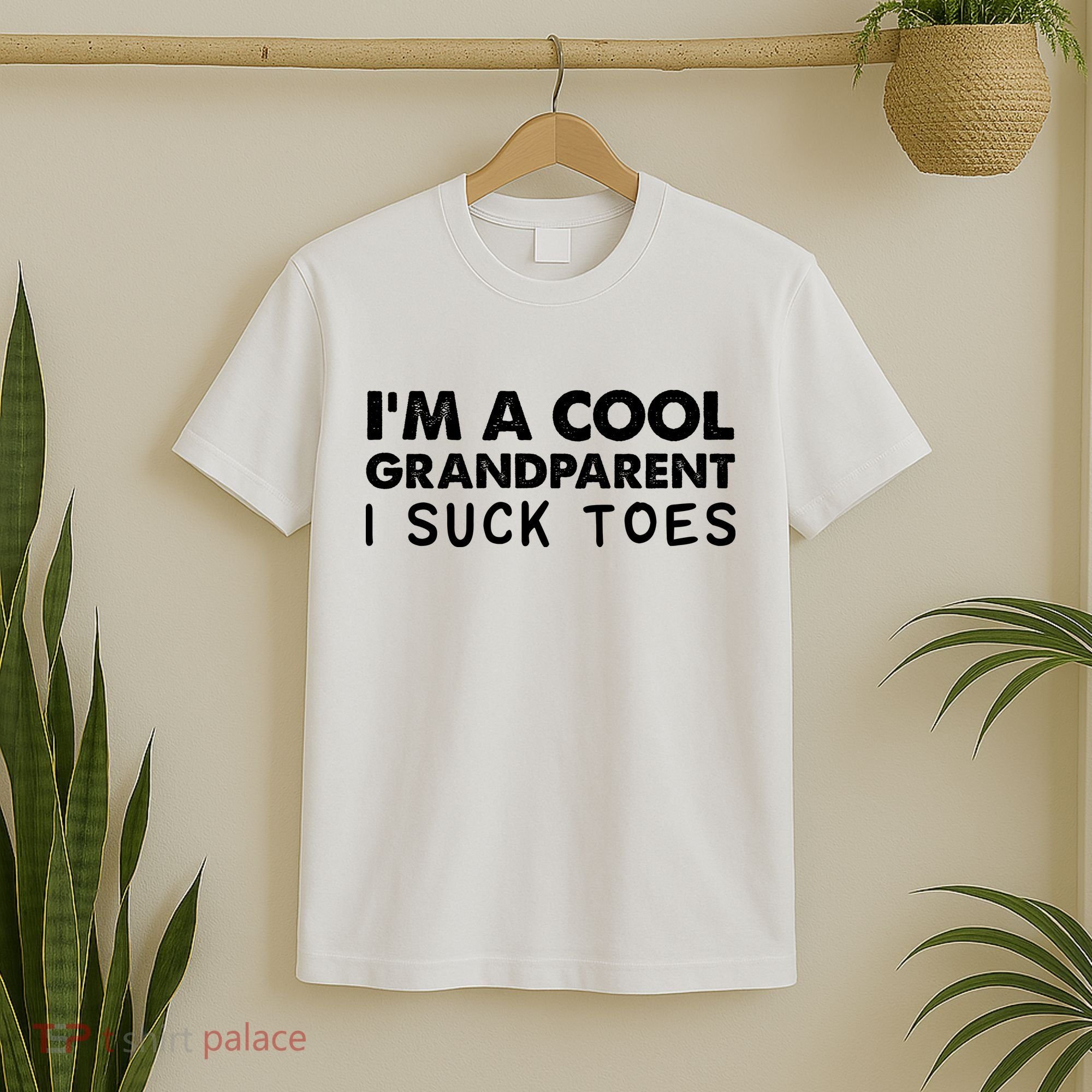 I’m A Cool Grandparent I Suck Toes T-Shirt