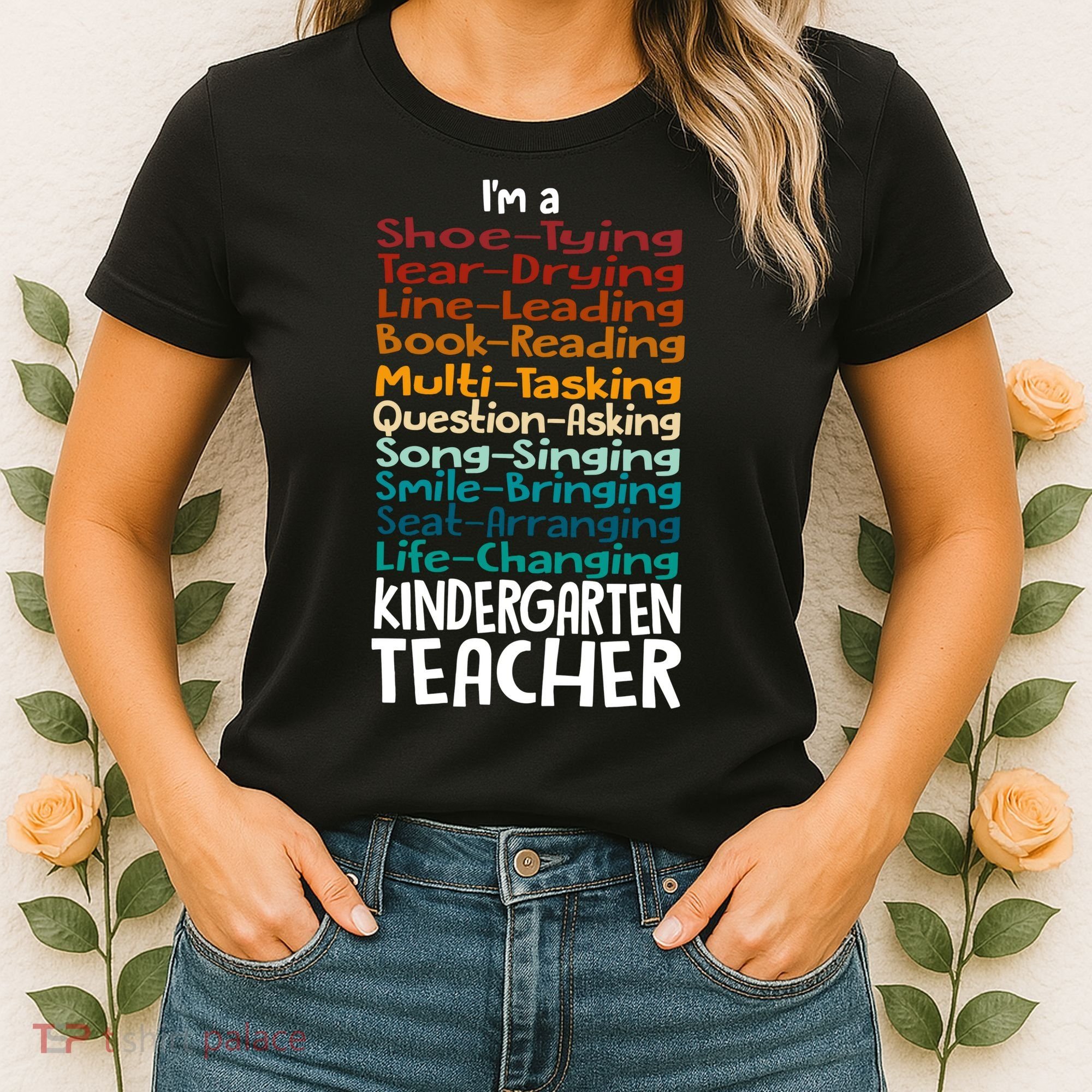 Im A Shoe Tying Tear Drying Line Leading Book Reading Kindergarten Teacher Women's T-Shirt