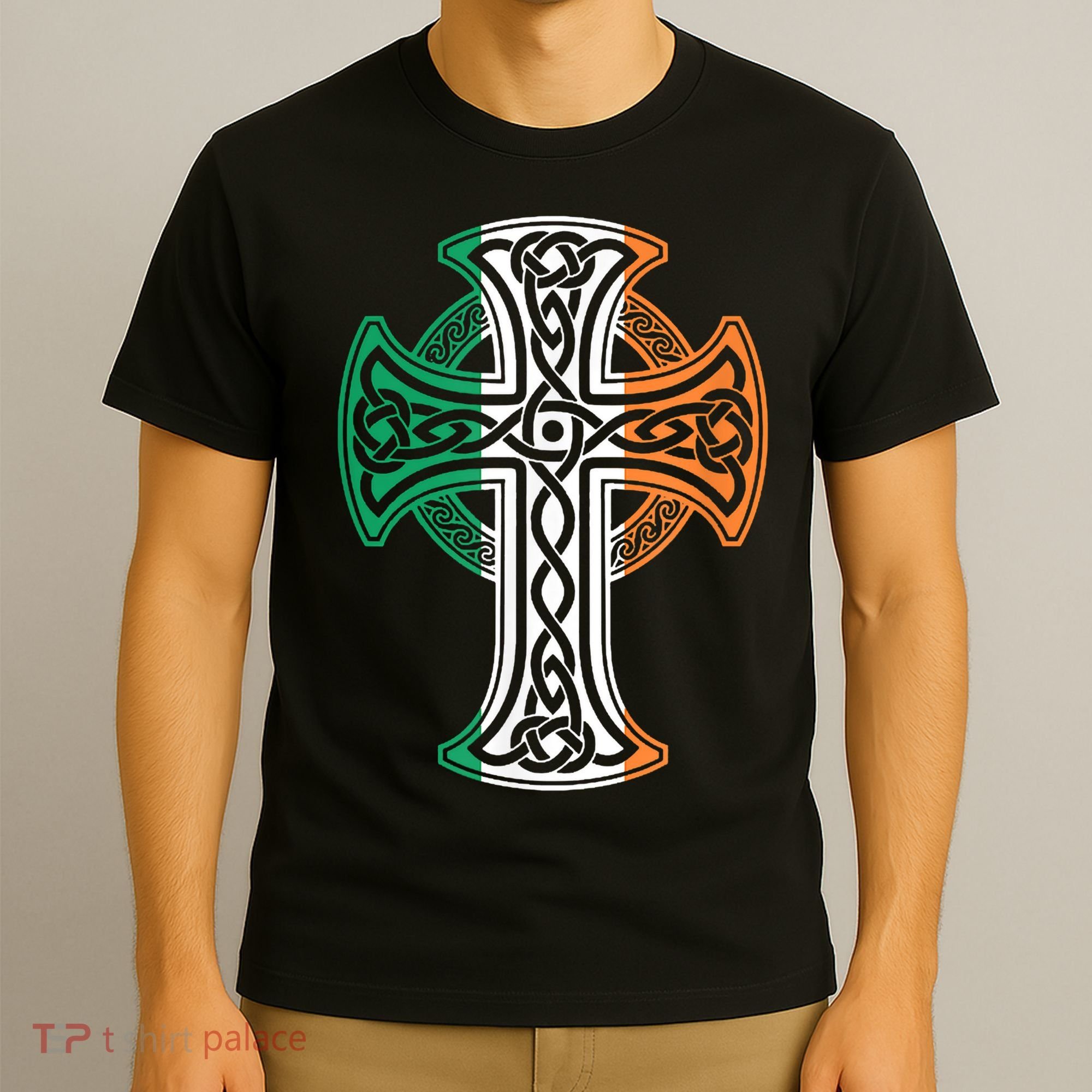 Irish Celtic Cross Christ Celtic Knot Ireland Flag Shamrock T-Shirt