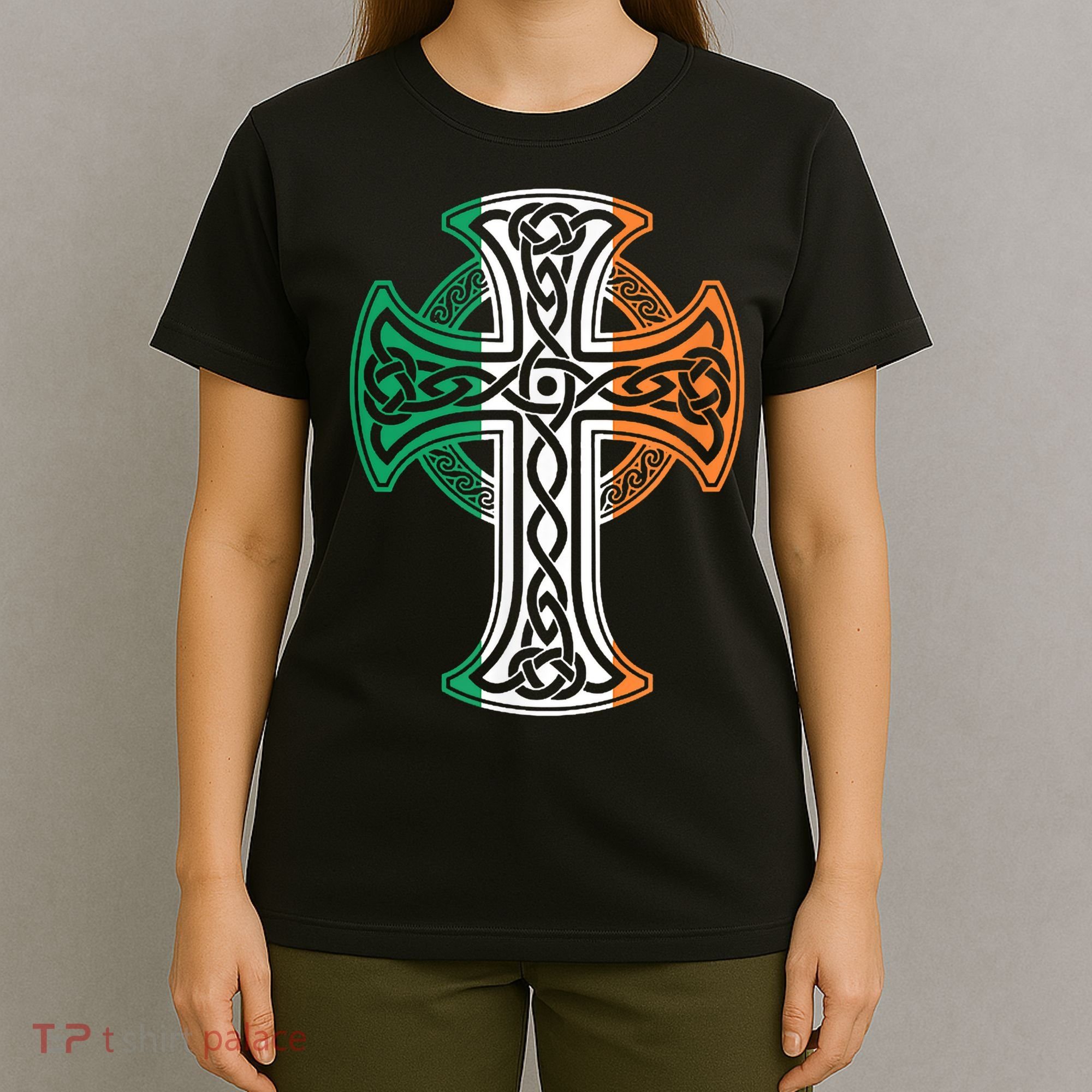 Irish Celtic Cross Christ Celtic Knot Ireland Flag Shamrock T-Shirt