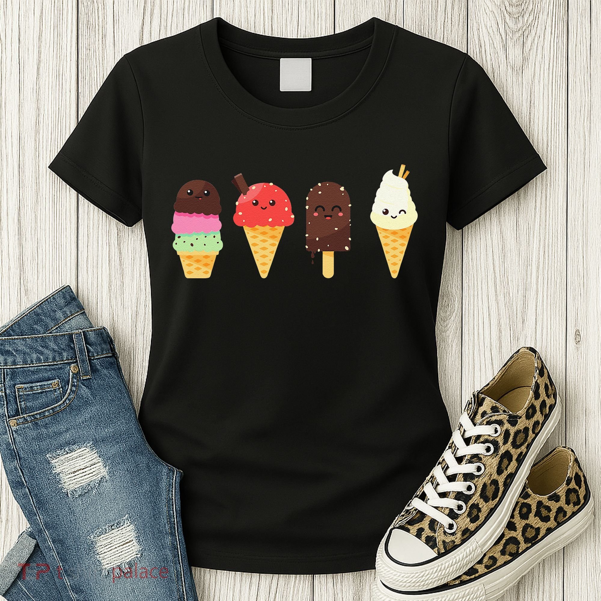 Ice Cream Lovers For Summer Women's T-Shirt