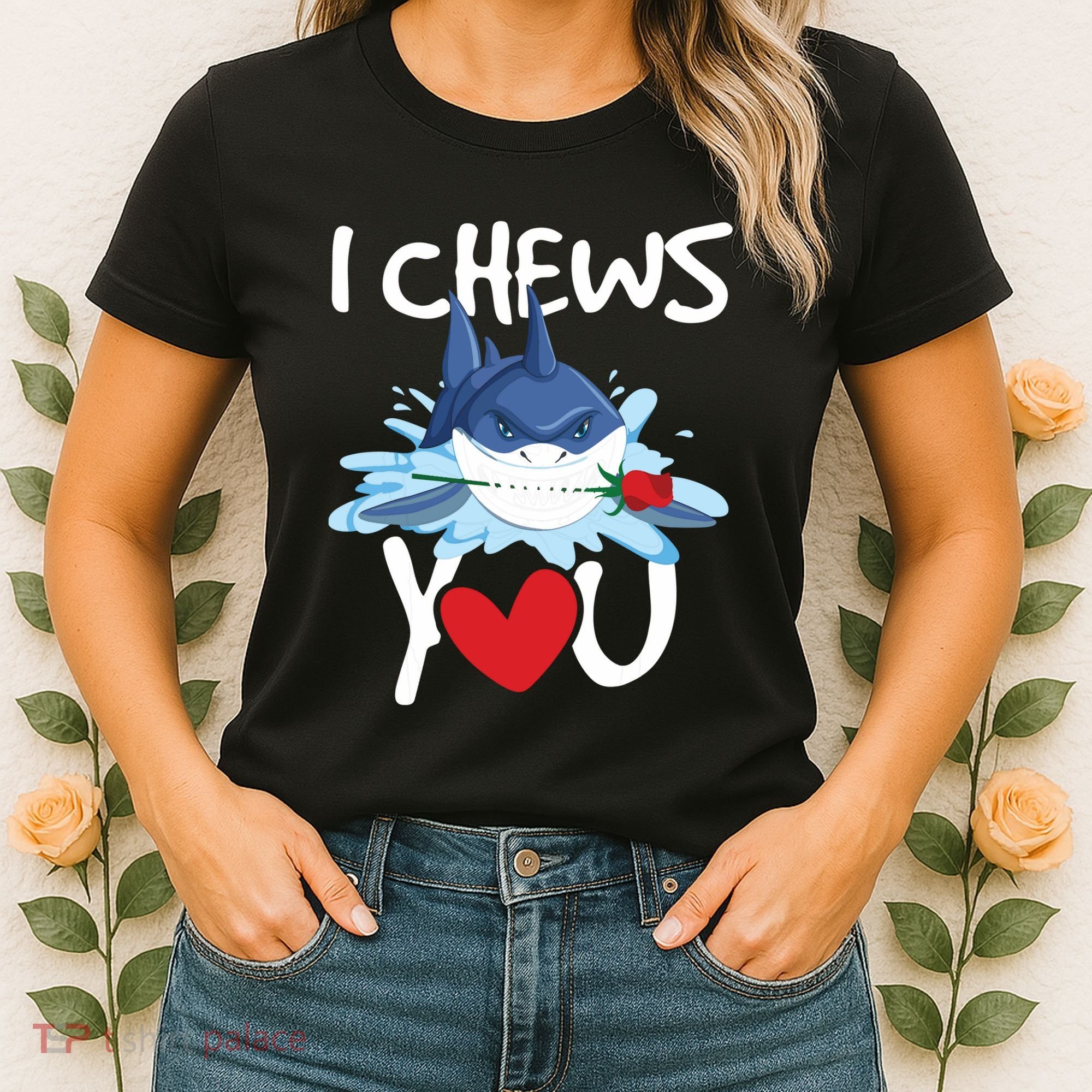 I Chews You Shark Lovers Wildlife Marine Biologist Science Women's T-Shirt