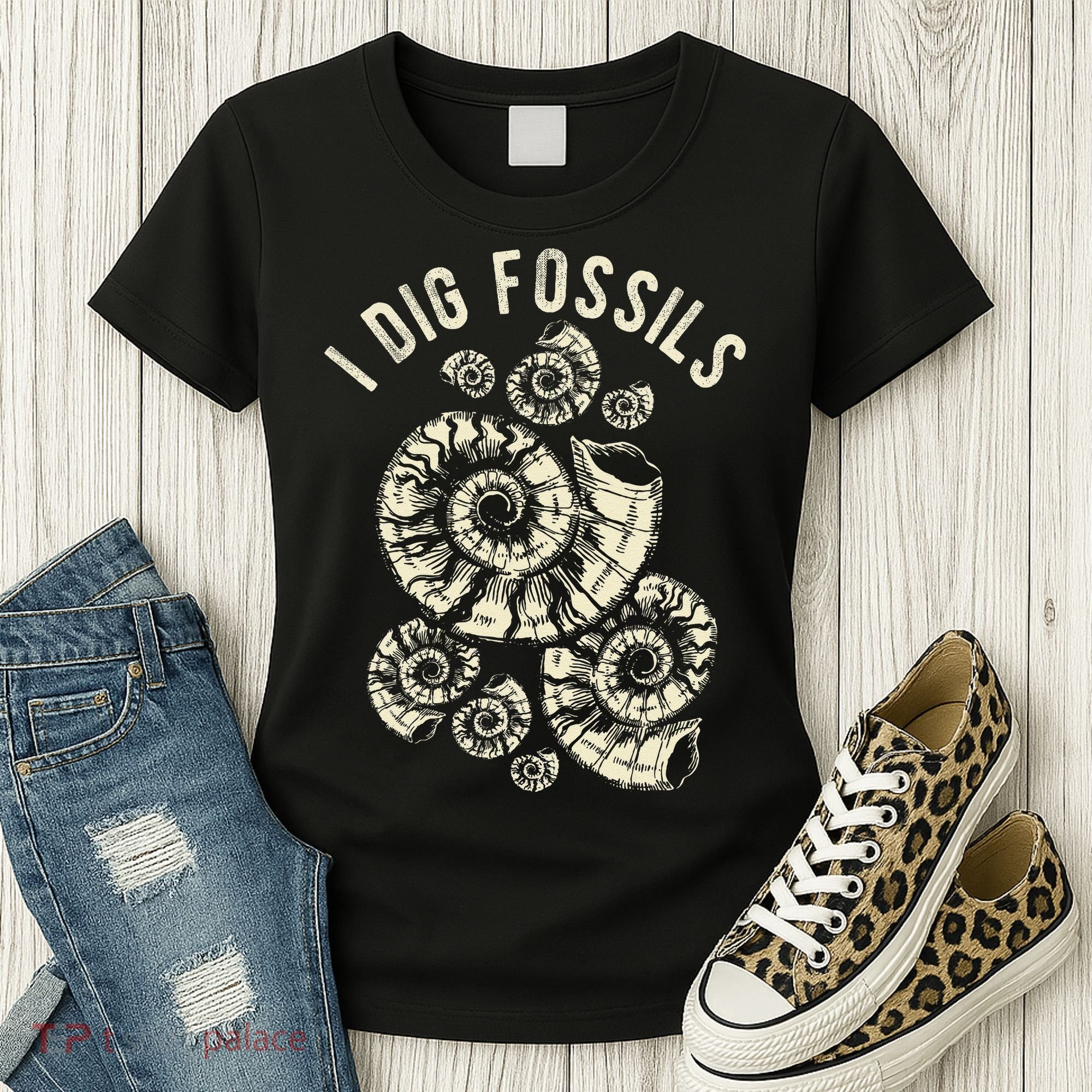 I Dig Fossils Ammonite Fossil Women's T-Shirt