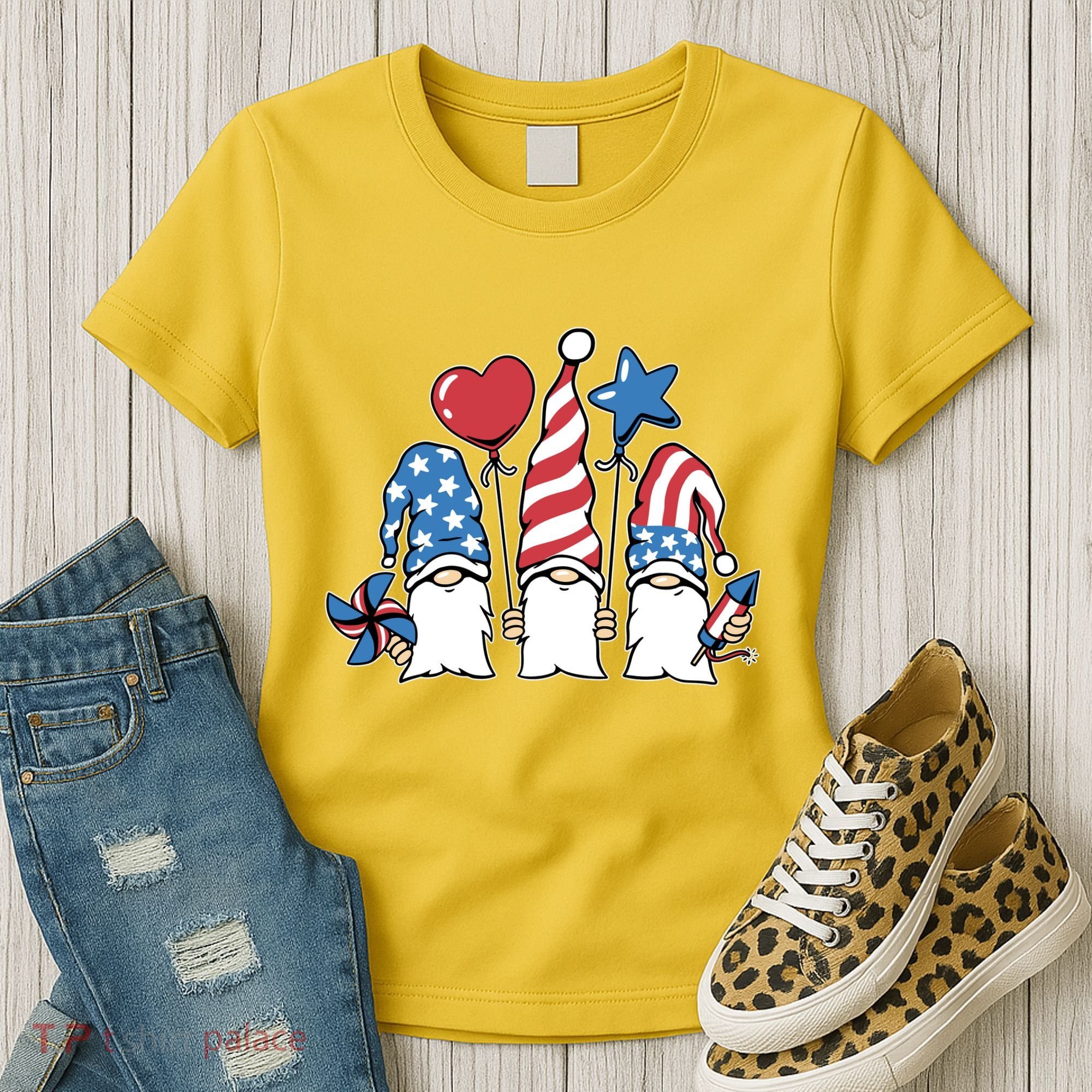 Independence Day Gnome Women's T-Shirt