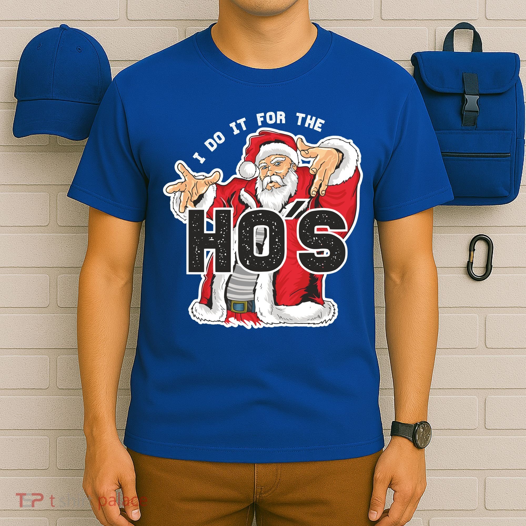 I Do It For The Hos Meaningful Gift Funny Retro Rap Santa Gift T-Shirt