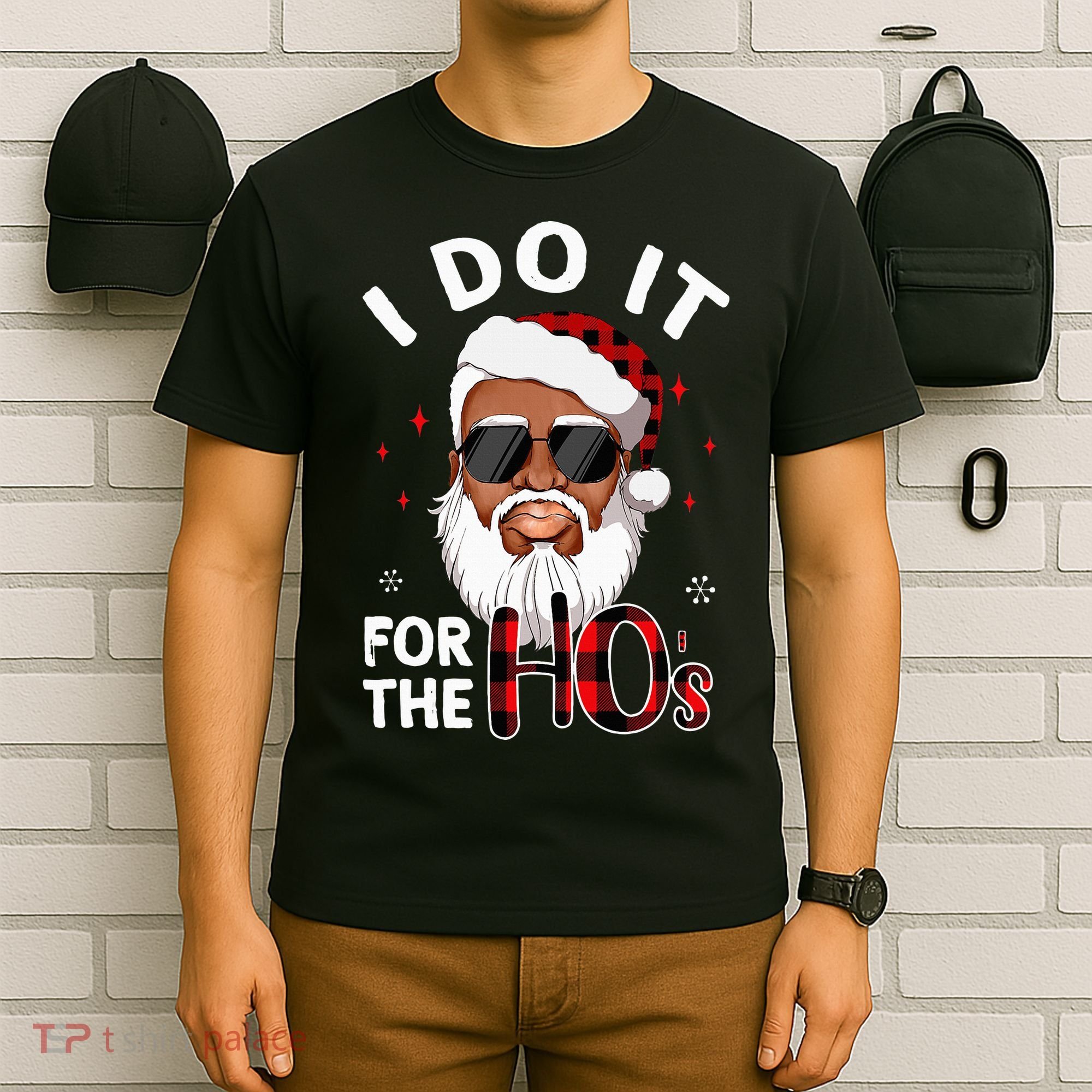 I Do It For The Hos Christmas African American Santa Black T-Shirt