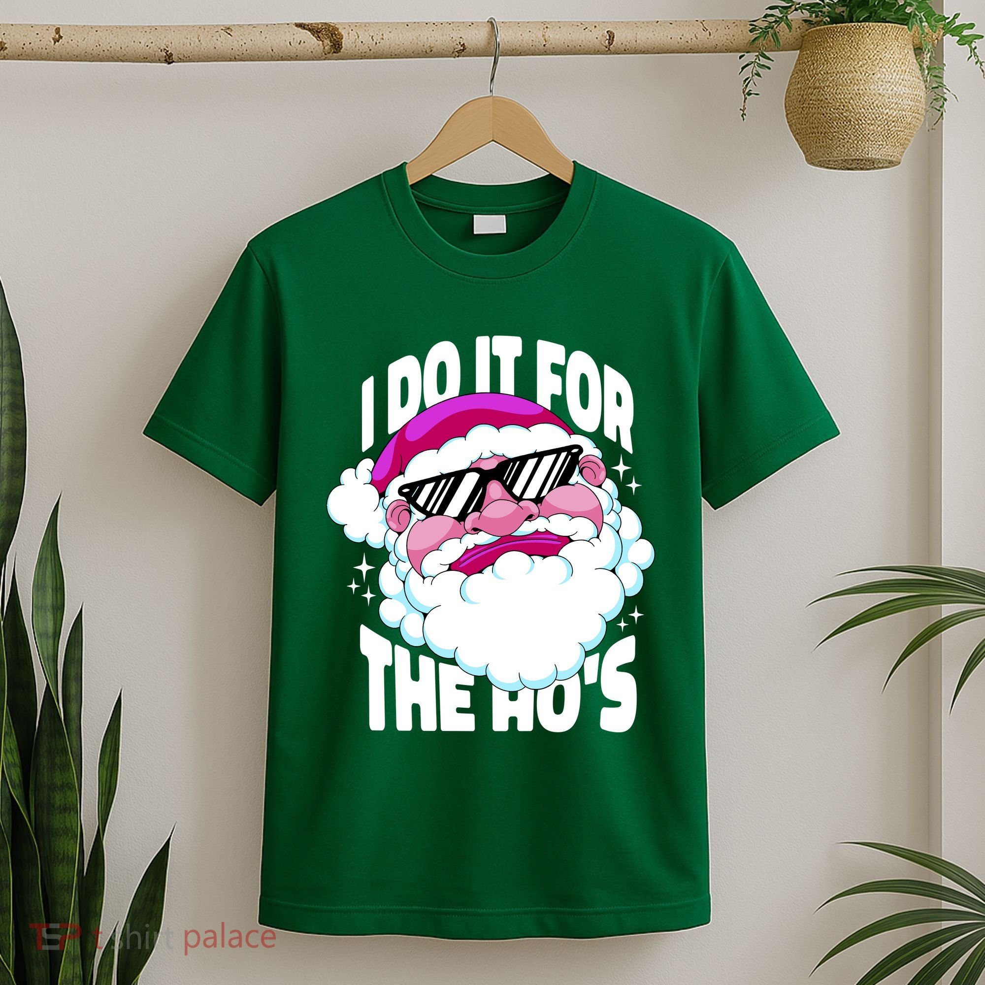 I DO It For The Ho's Funny Santa Claus T-Shirt