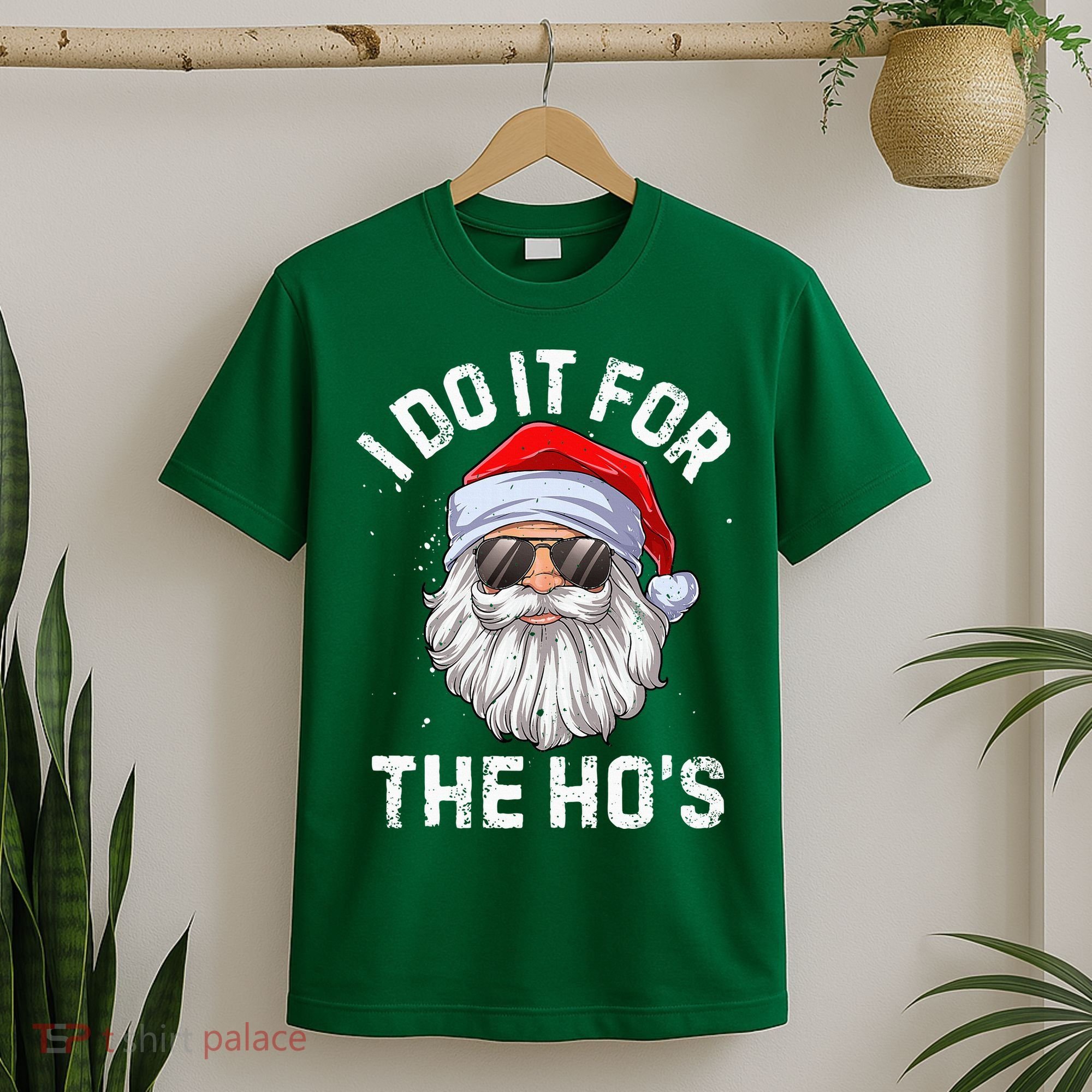 I Do It For The HoS Funny Inappropriate Christmas Short Sleeve Santa T-Shirt