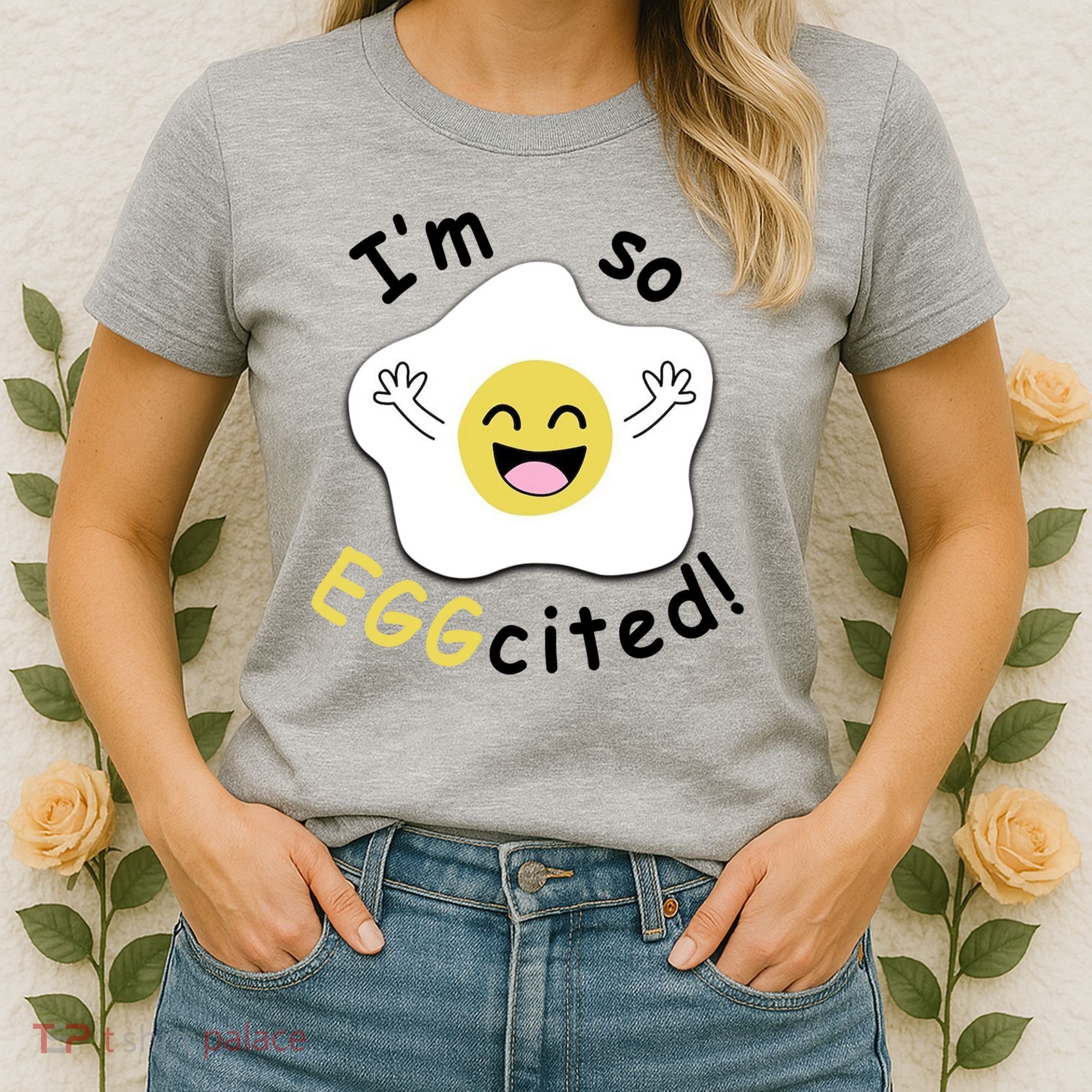 Im Eggcited Funny Humor Women's T-Shirt