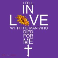 I Fell In Love With The Man Who Died For Me Jesus Sweatshirt thumb 3