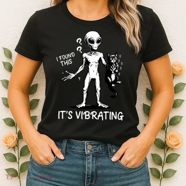 I Found This It's Vibrating Funny Alien Cat Women's T-Shirt