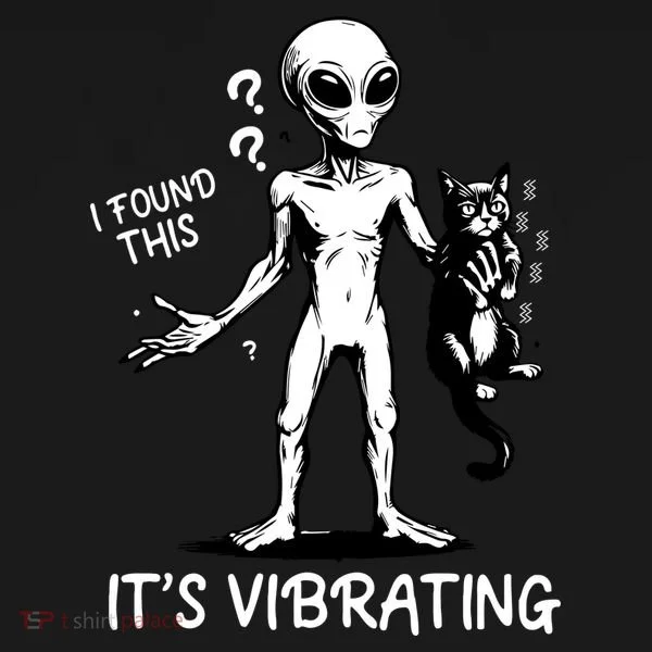 I Found This It's Vibrating Funny Alien Cat Women's T-Shirt