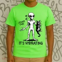 I Found This It's Vibrating Funny Alien Cat T-Shirt thumb 3