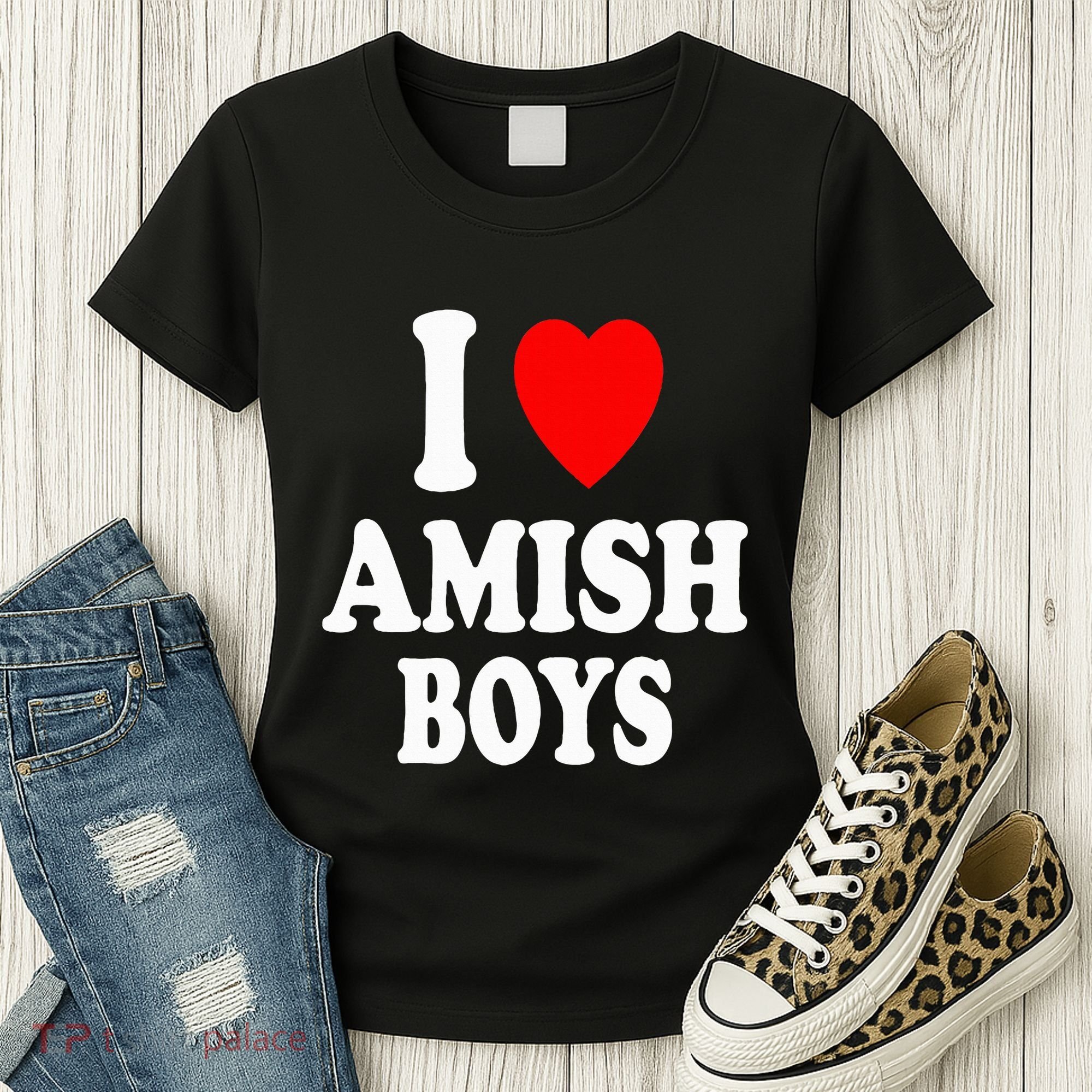 I Heart Amish Attraction Handsome Hot Sexy Women's T-Shirt