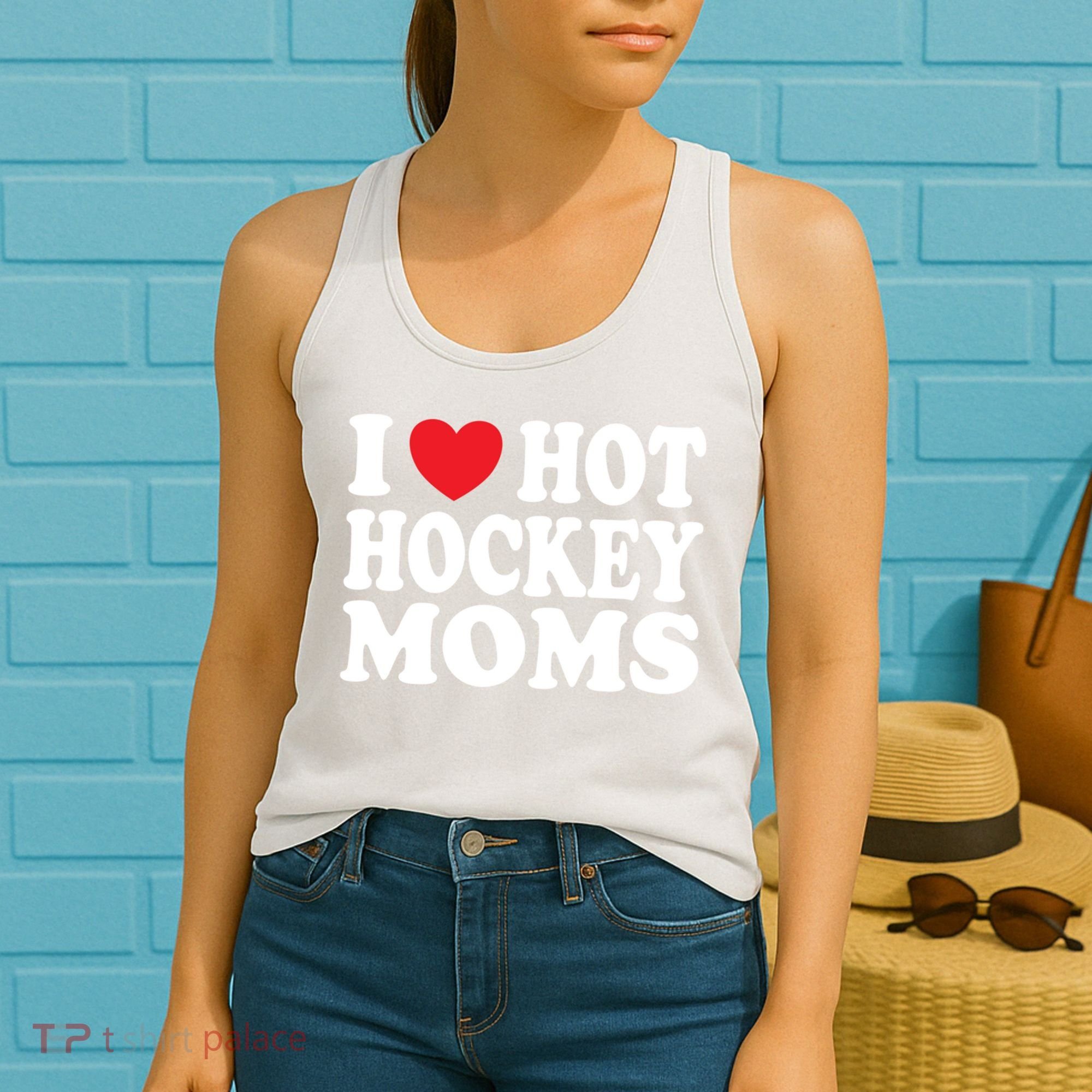 I Heart Hot Hockey Moms Funny I Love Moms Great Gift Women's Tank Top
