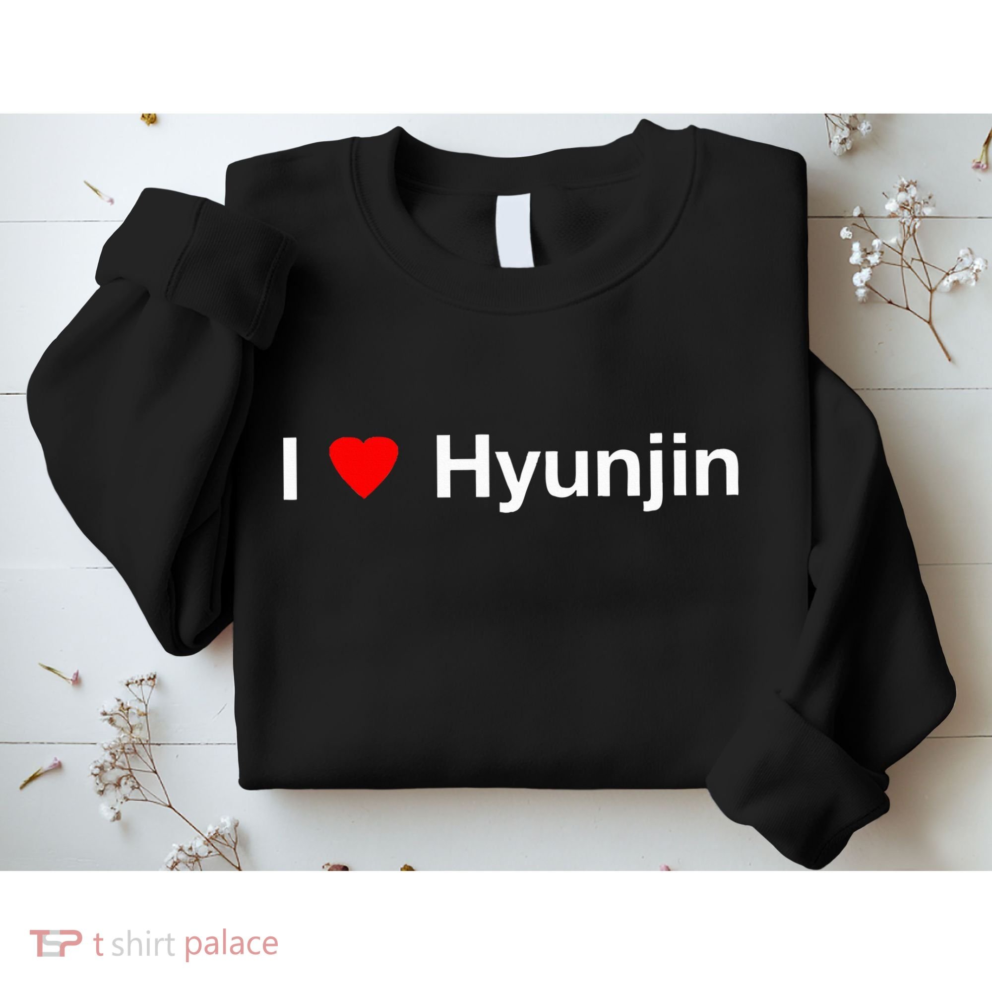 I Heart Hyunjin Sweatshirt