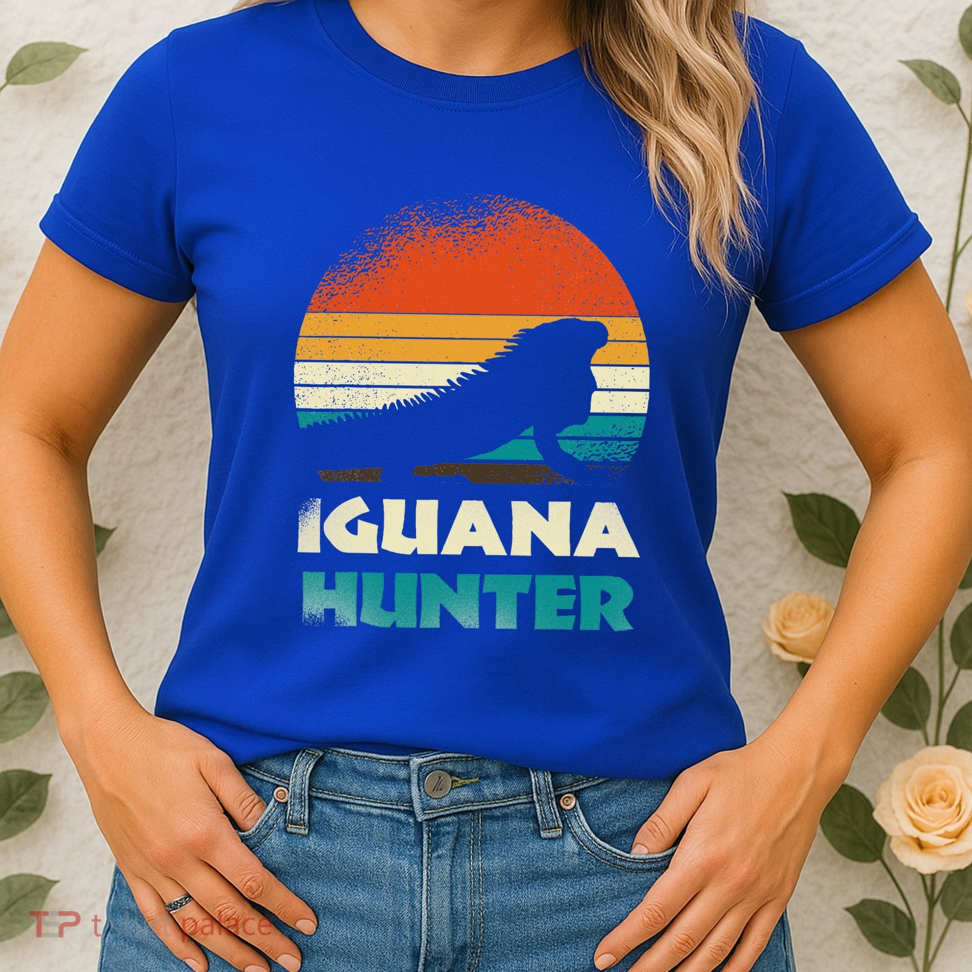 Iguana Hunter Women's T-Shirt