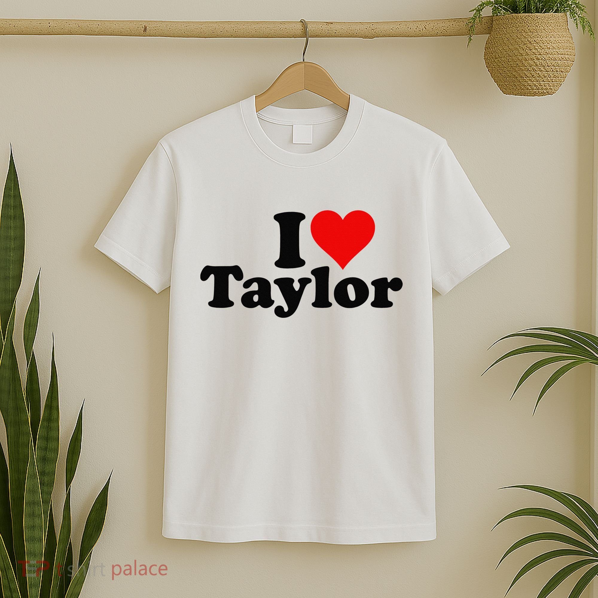 I HEART LOVE TAYLOR T-Shirt