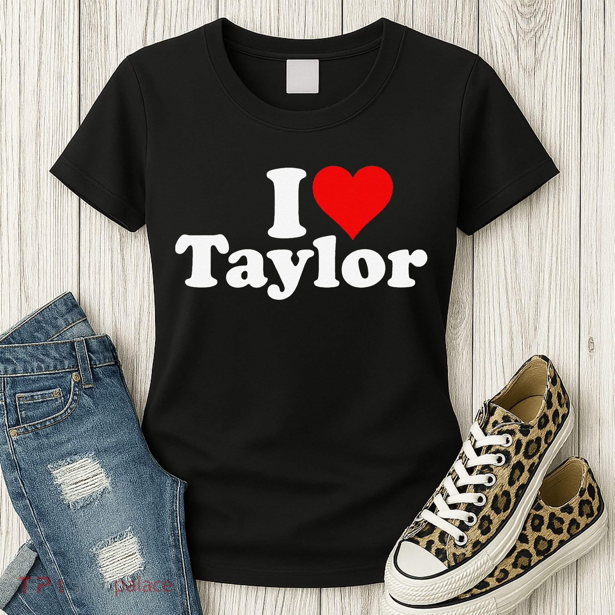 I HEART LOVE TAYLOR Women's T-Shirt