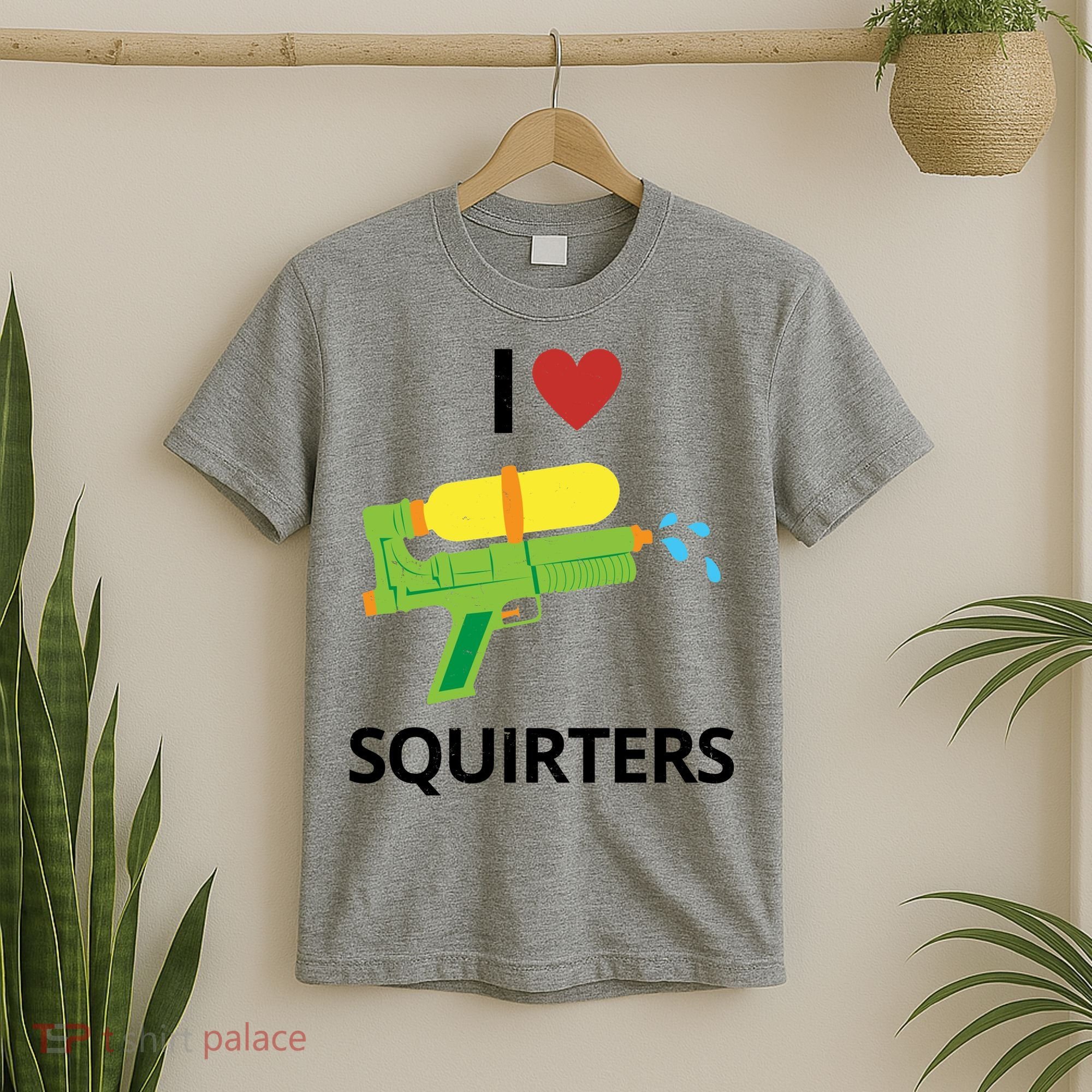I Heart Squirters Funny Water Gun T-Shirt