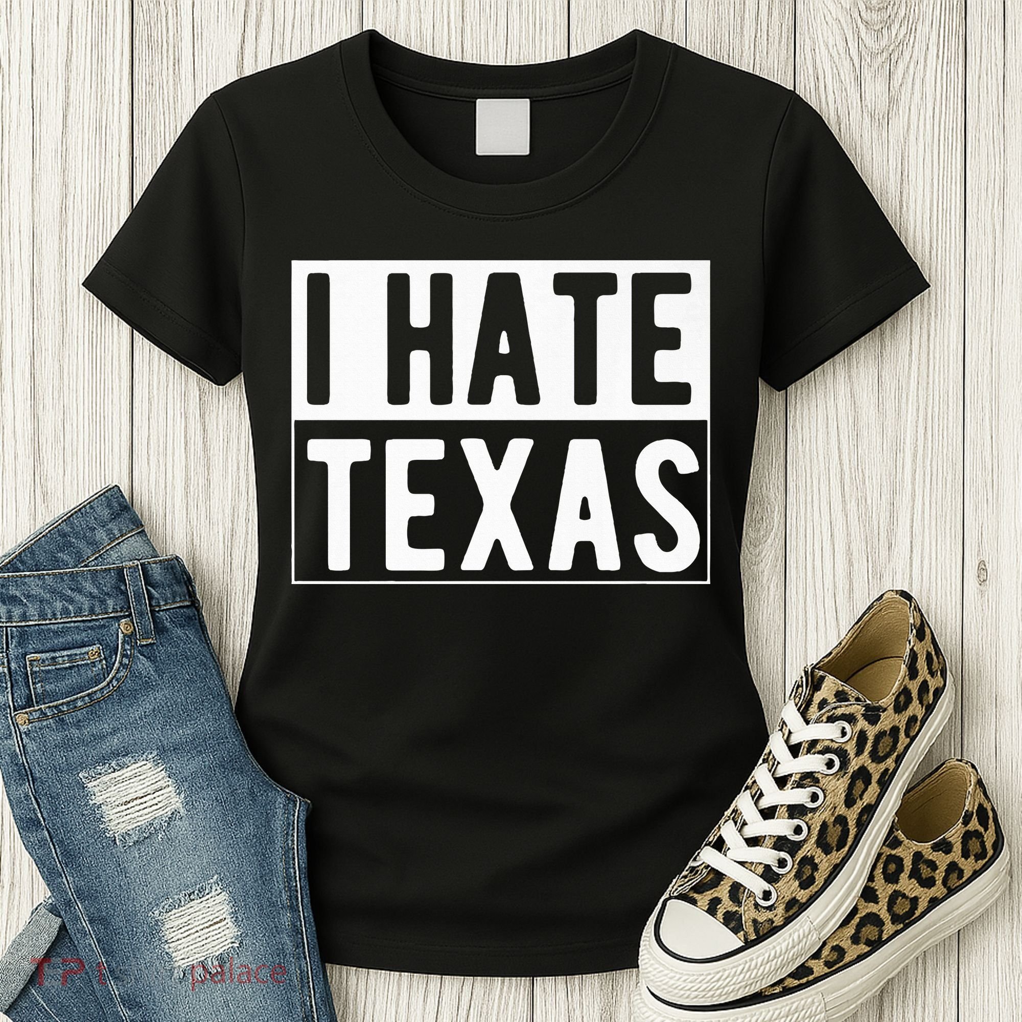 I Hate Texas Trending Women's T-Shirt